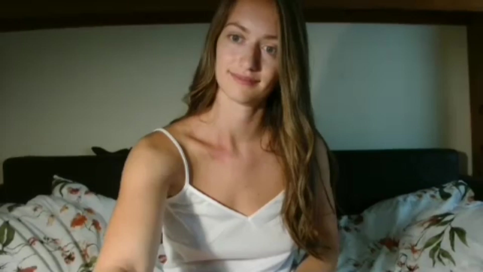 Gallery image thumbnail from Sberrygirl18's myfreecams stream on, 07/19/2024, 12:55 image 20 of 20