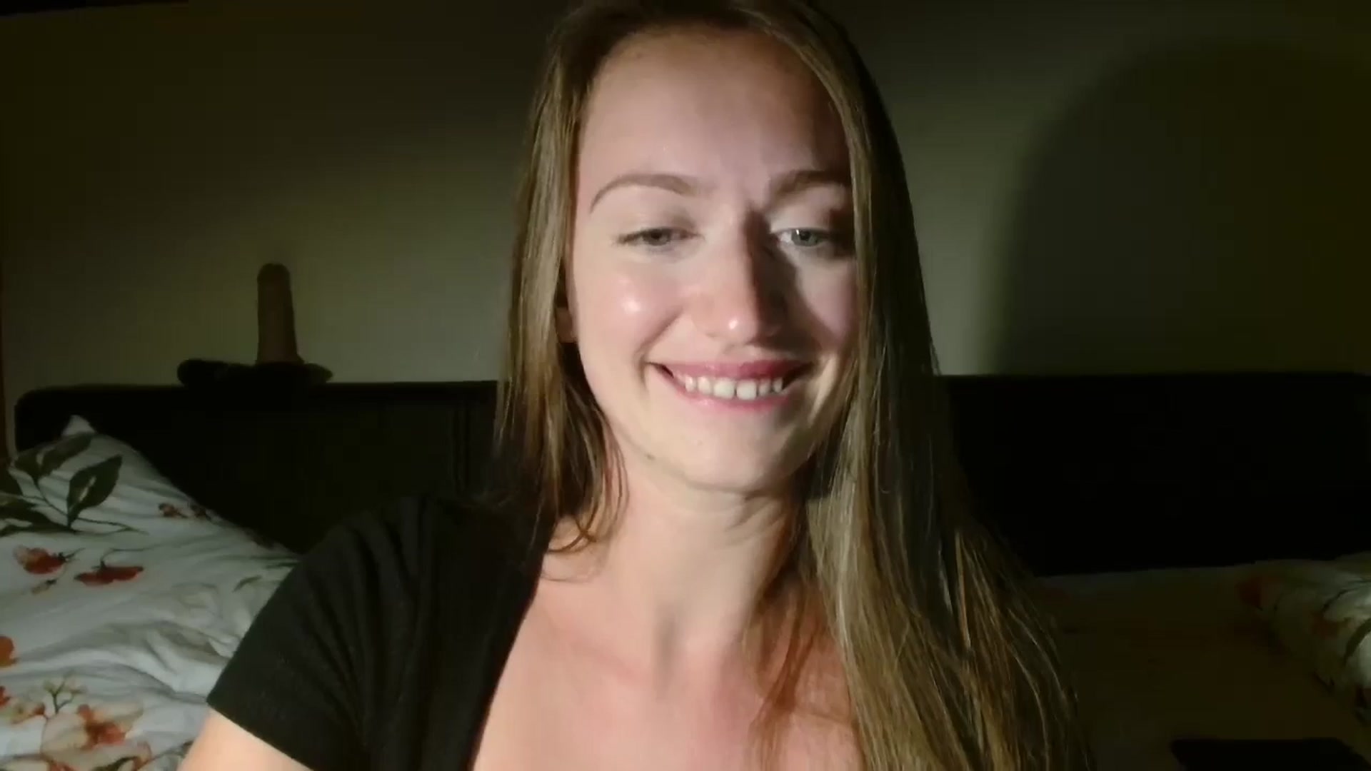 Gallery image thumbnail from Sberrygirl18's myfreecams stream on, 08/08/2024, 17:53 image 7 of 20