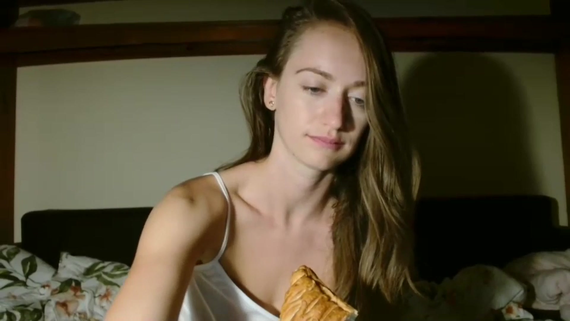 Gallery image thumbnail from Sberrygirl18's myfreecams stream on, 09/02/2024, 17:51 image 10 of 20