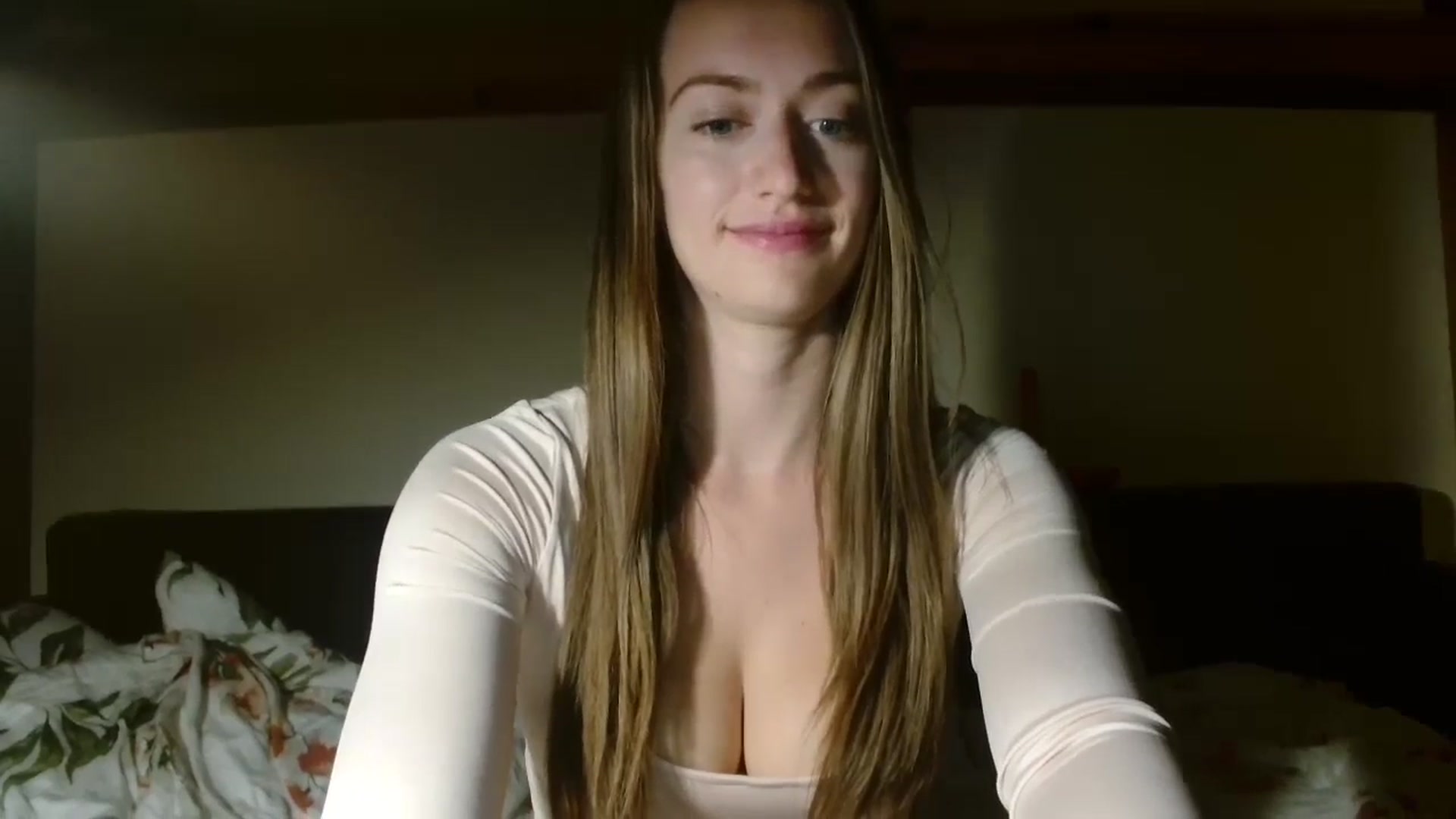 Gallery image thumbnail from Sberrygirl18's myfreecams stream on, 09/06/2024, 19:37 image 2 of 20