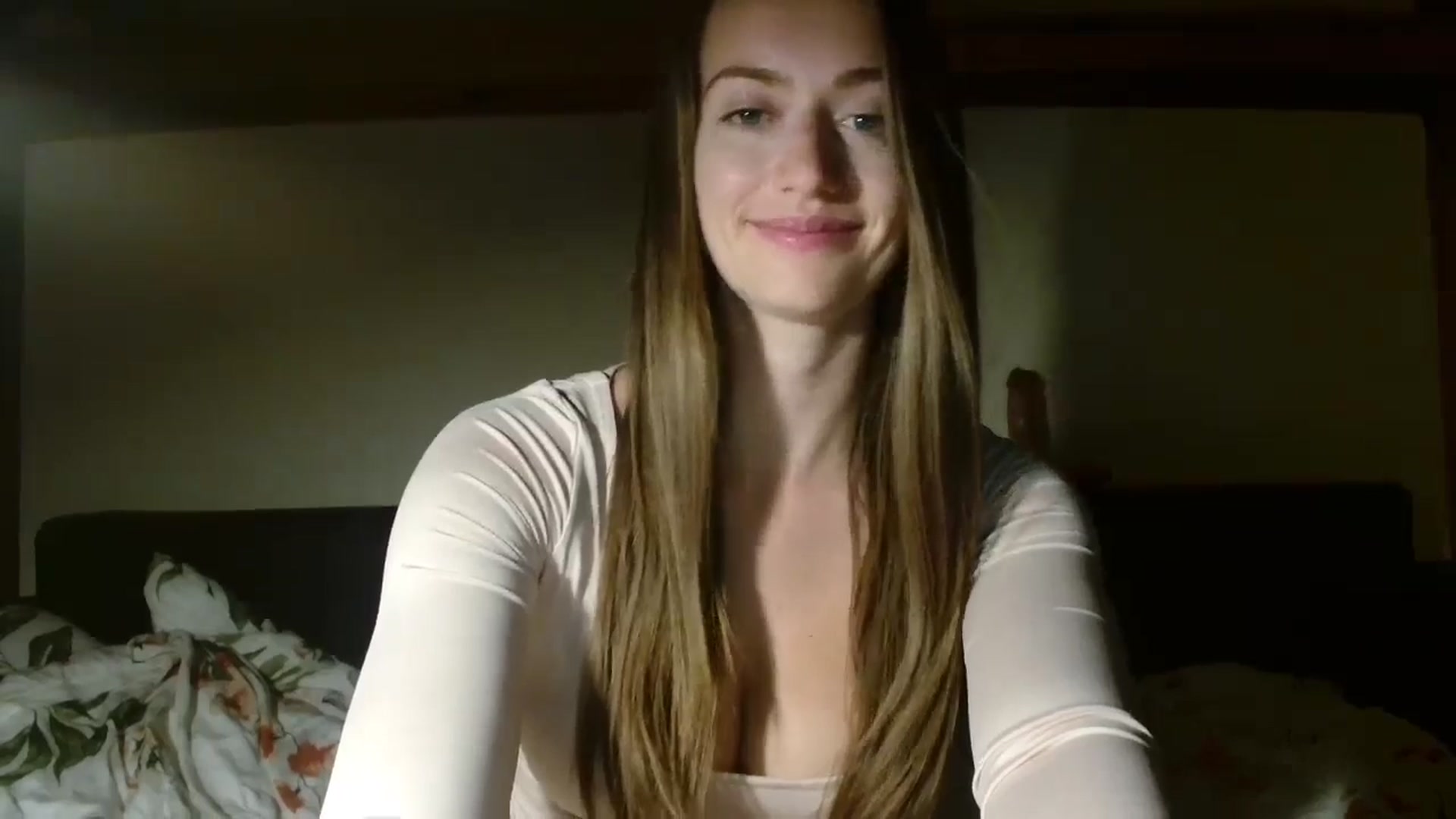 Gallery image thumbnail from Sberrygirl18's myfreecams stream on, 09/06/2024, 19:37 image 4 of 20