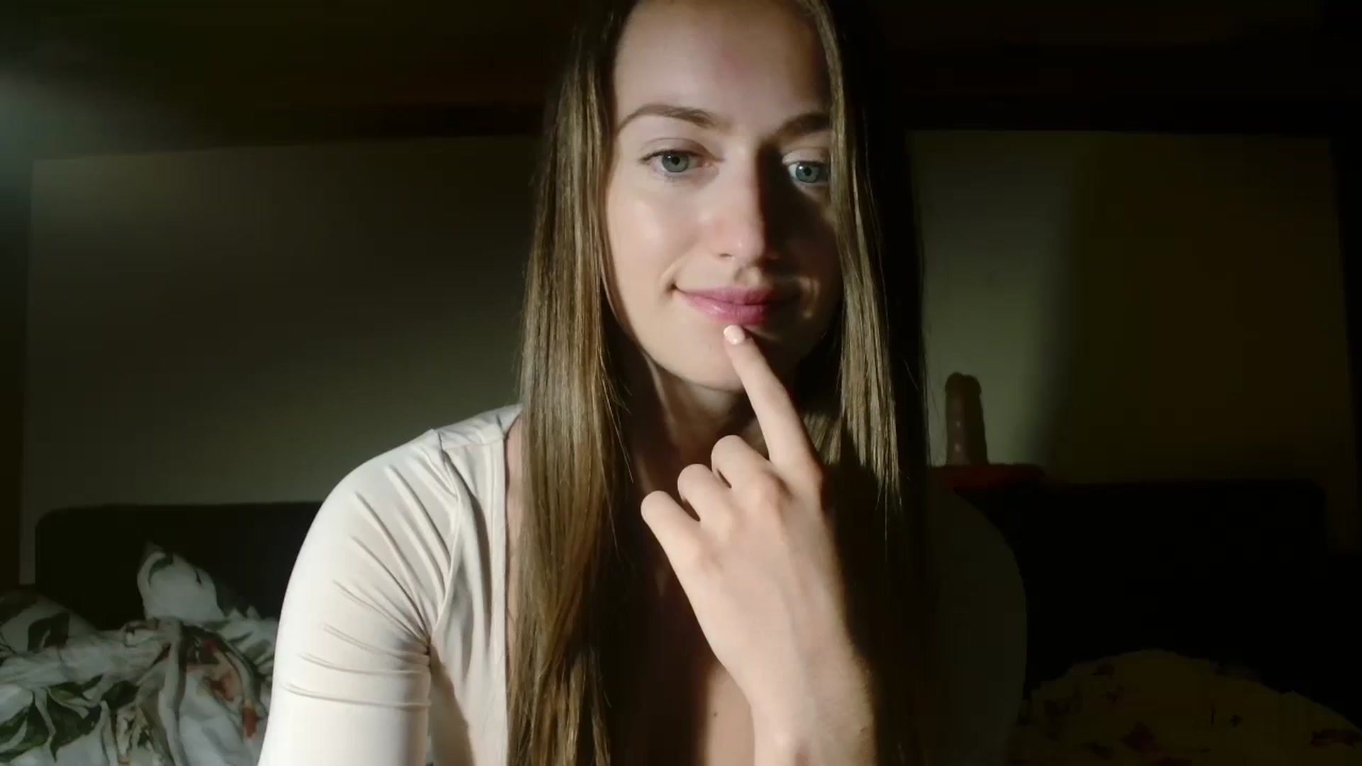 Gallery image thumbnail from Sberrygirl18's myfreecams stream on, 09/06/2024, 19:37 image 1 of 20