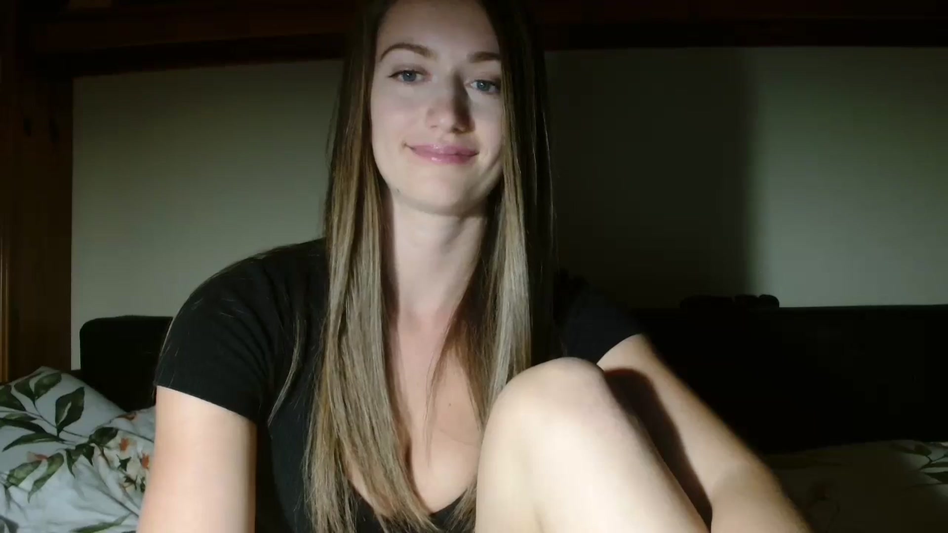 Gallery image thumbnail from Sberrygirl18's myfreecams stream on, 09/12/2024, 18:20 image 9 of 20