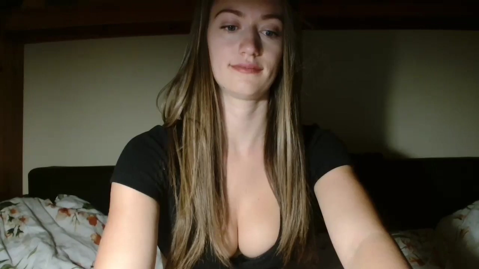 Gallery image thumbnail from Sberrygirl18's myfreecams stream on, 09/13/2024, 02:36 image 12 of 20