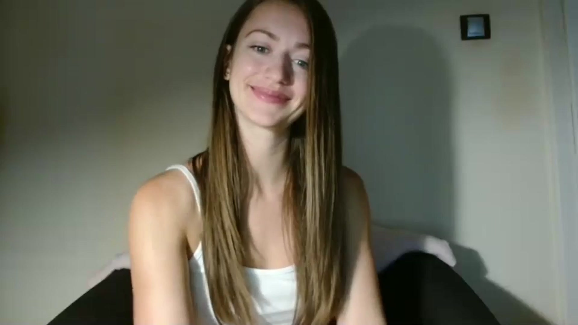 Gallery image thumbnail from Sberrygirl18's myfreecams stream on, 09/14/2024, 07:24 image 18 of 20