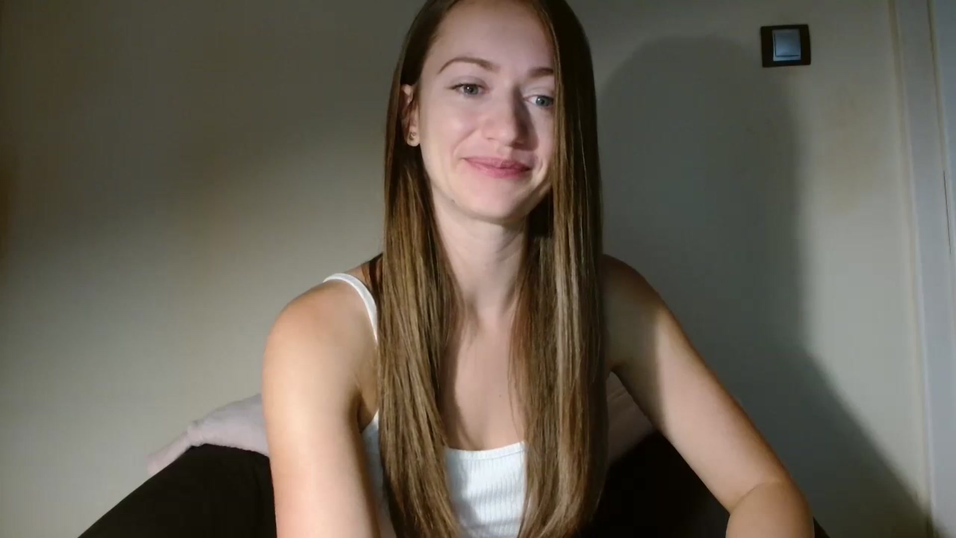 Gallery image thumbnail from Sberrygirl18's myfreecams stream on, 09/14/2024, 07:24 image 17 of 20