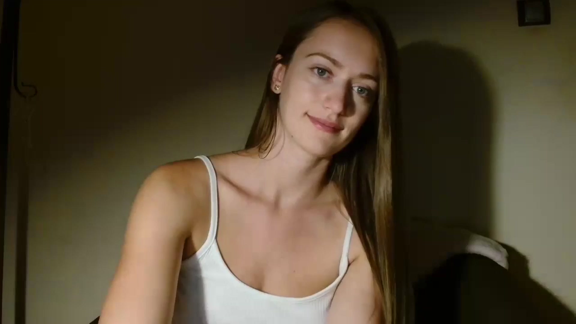 Gallery image thumbnail from Sberrygirl18's myfreecams stream on, 09/14/2024, 17:04 image 7 of 20