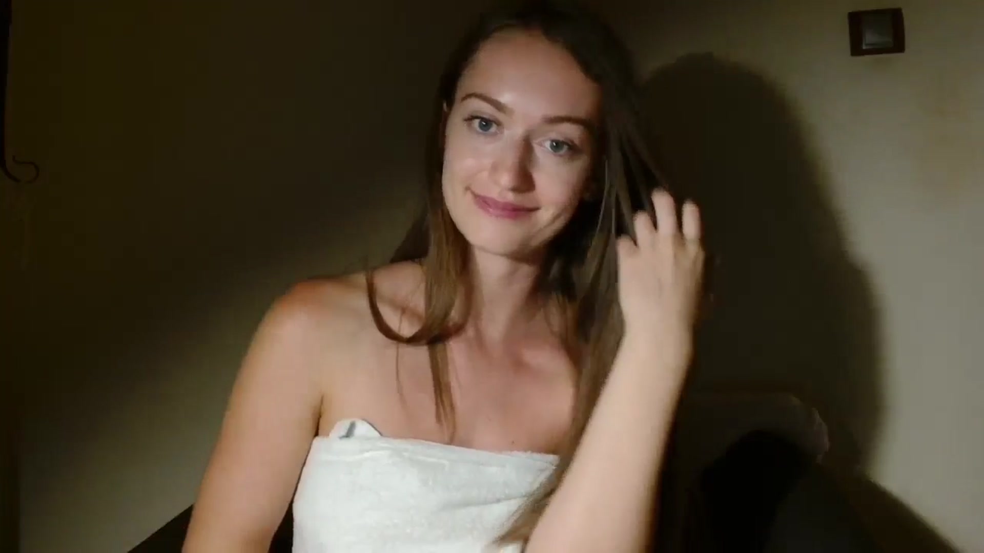 Gallery image thumbnail from Sberrygirl18's myfreecams stream on, 09/15/2024, 20:04 image 10 of 20