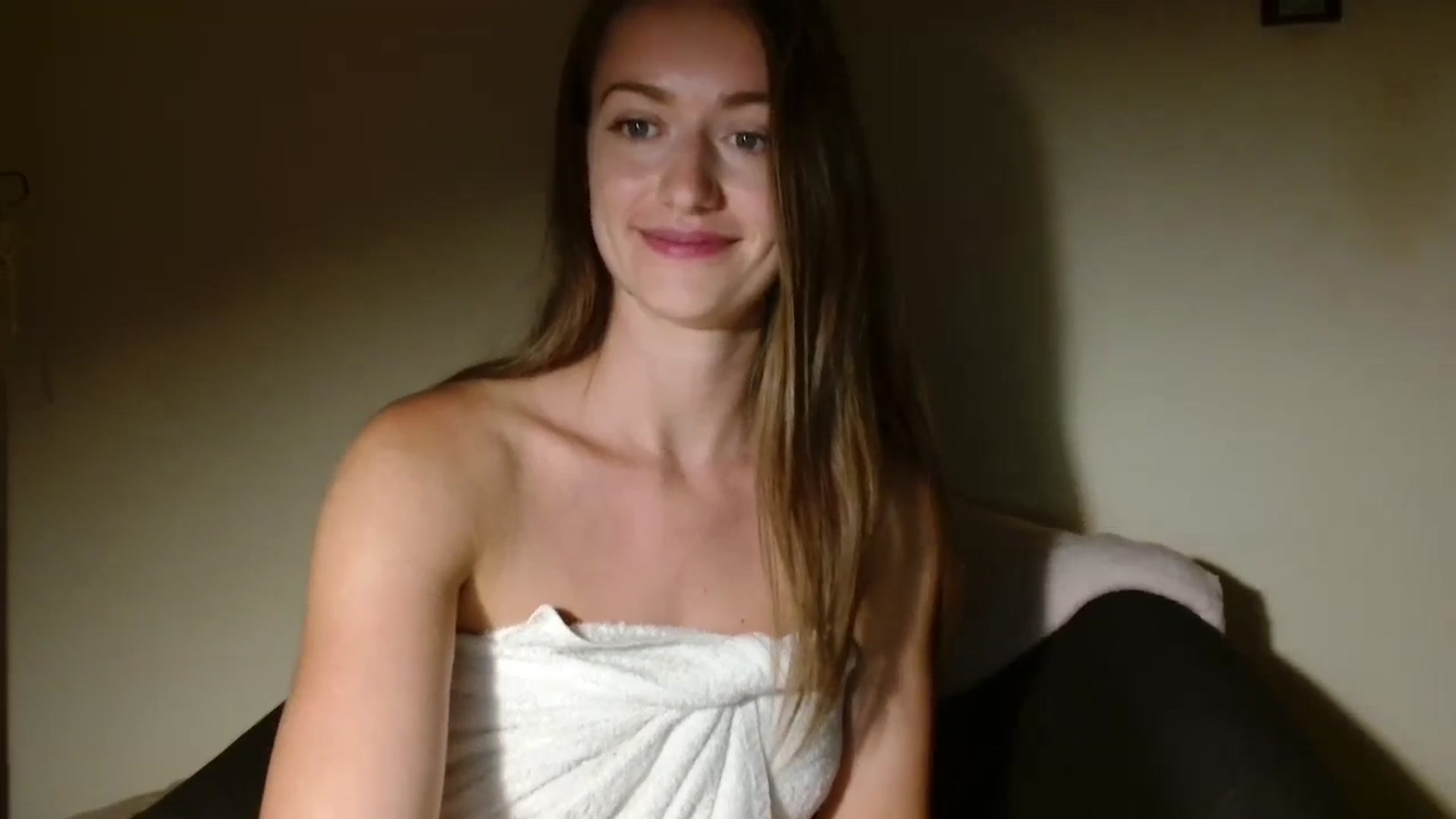 Gallery image thumbnail from Sberrygirl18's myfreecams stream on, 09/15/2024, 20:04 image 2 of 20