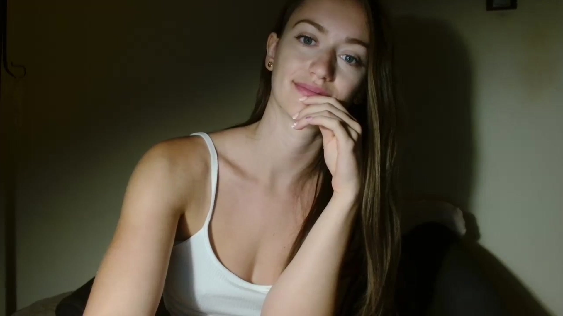 Gallery image thumbnail from Sberrygirl18's myfreecams stream on, 09/16/2024, 04:16 image 14 of 20