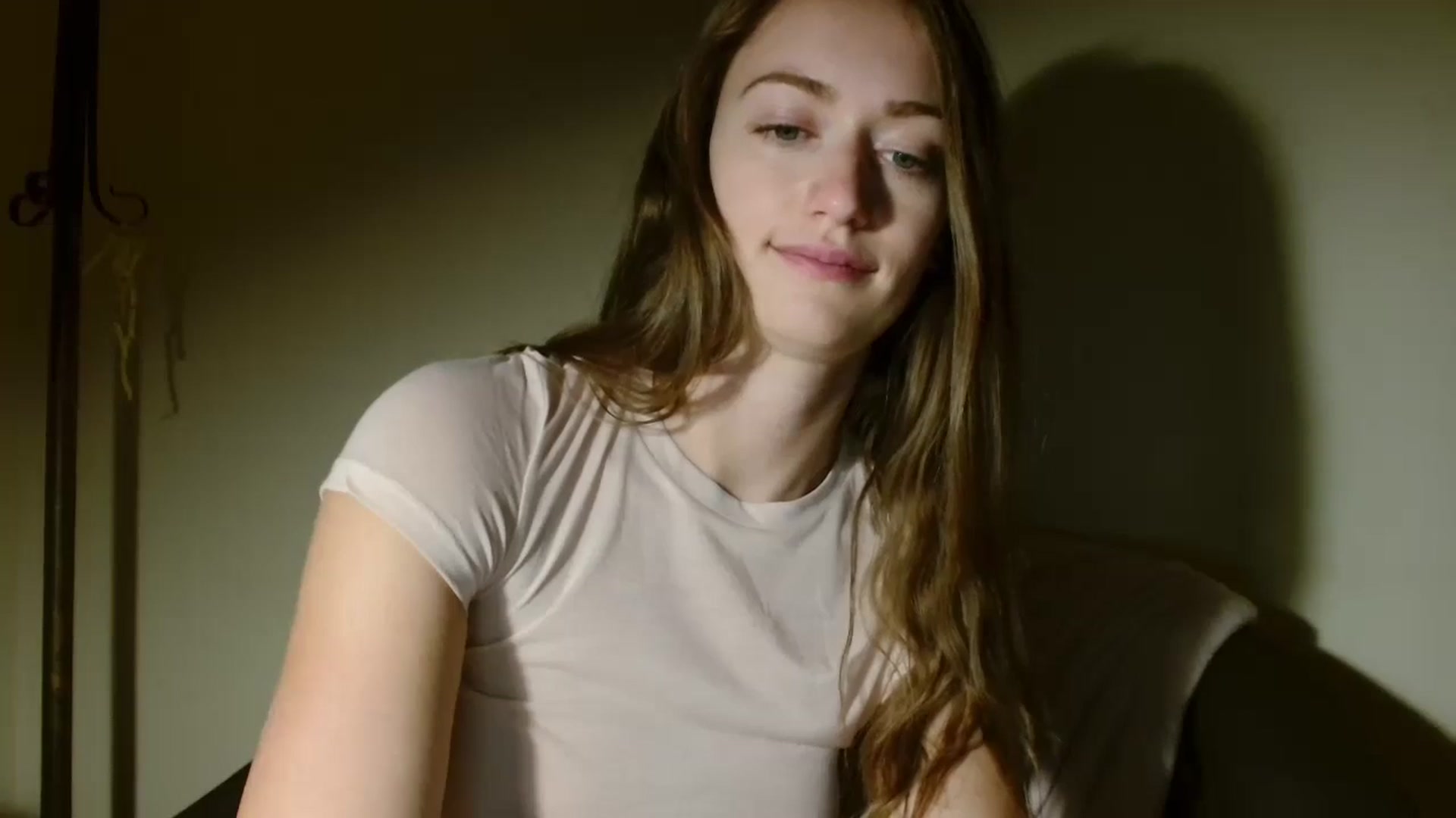 Gallery image thumbnail from Sberrygirl18's myfreecams stream on, 10/04/2024, 17:03 image 8 of 20