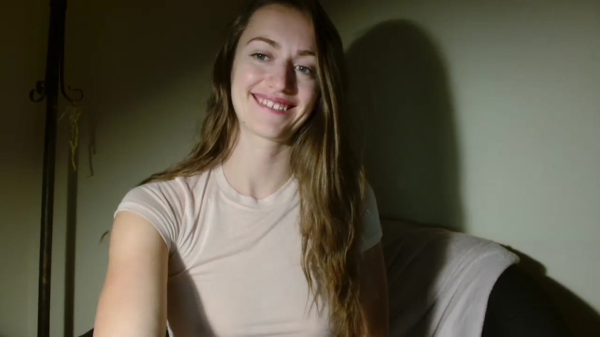 Gallery image thumbnail from Sberrygirl18's myfreecams stream on, 10/04/2024, 18:51 image 12 of 20