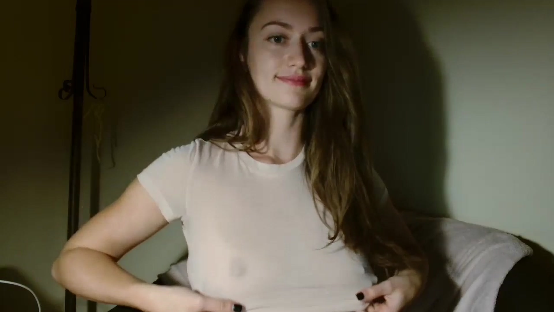 Gallery image thumbnail from Sberrygirl18's myfreecams stream on, 10/06/2024, 23:31 image 4 of 20