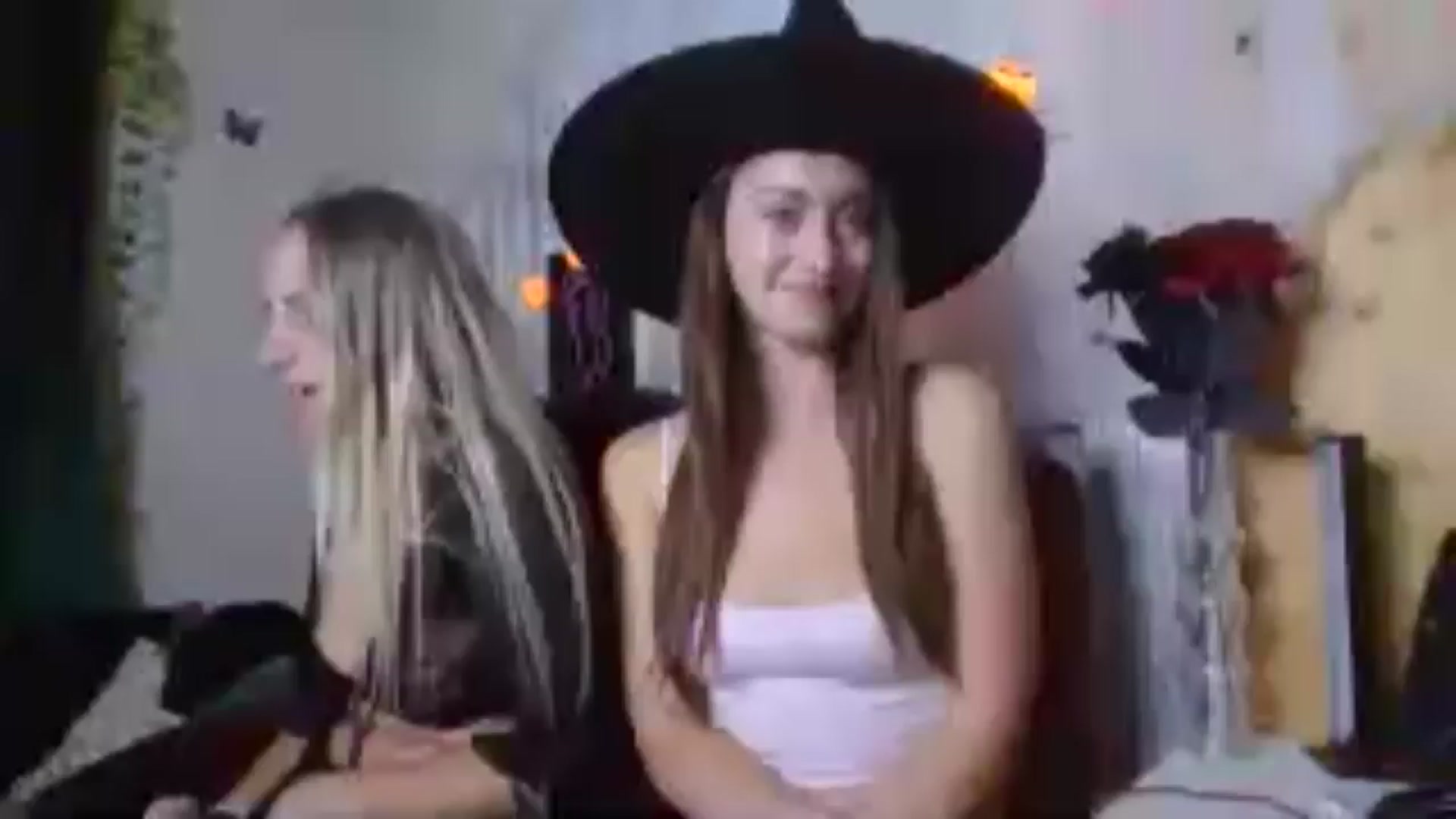 Gallery image thumbnail from Sberrygirl18's myfreecams stream on, 10/25/2024, 20:55 image 10 of 20
