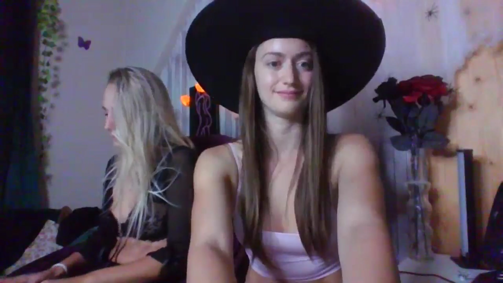 Gallery image thumbnail from Sberrygirl18's myfreecams stream on, 10/25/2024, 20:55 image 13 of 20