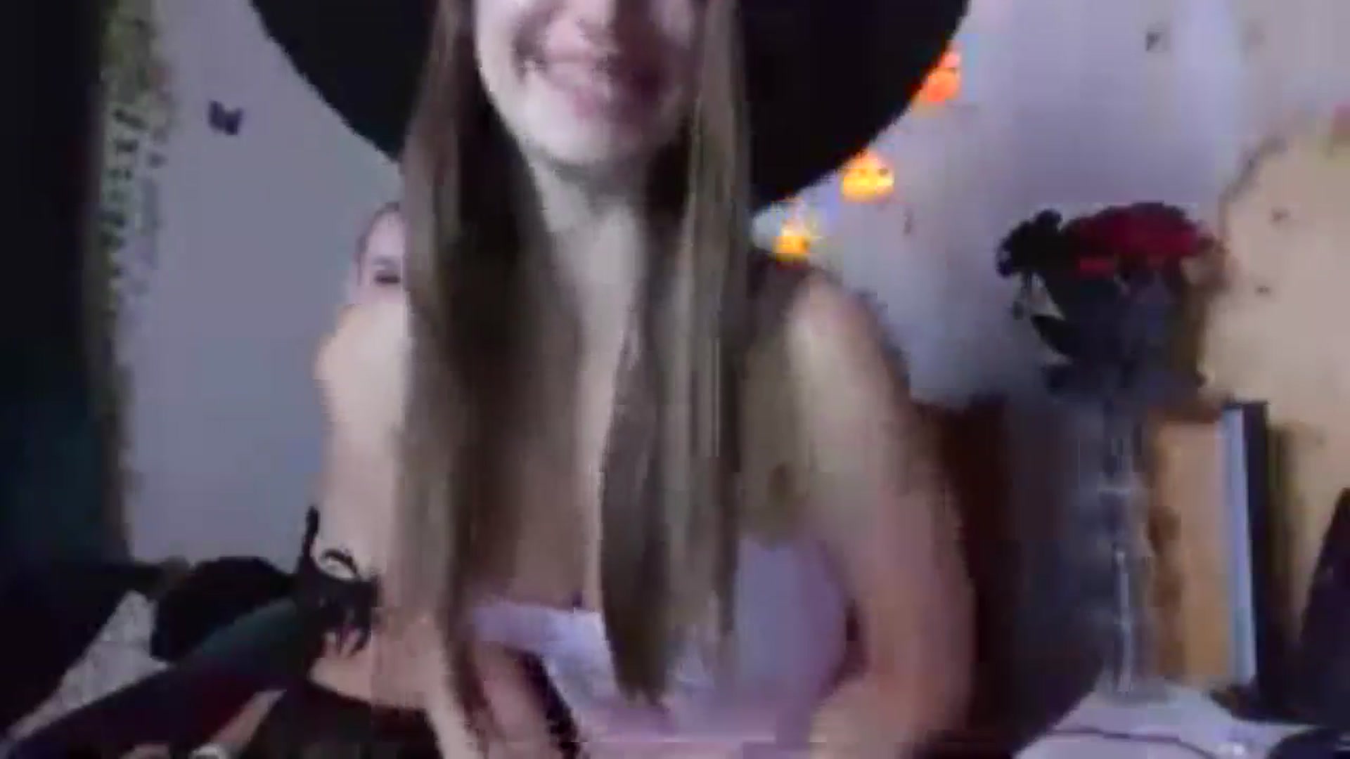 Gallery image thumbnail from Sberrygirl18's myfreecams stream on, 10/25/2024, 20:55 image 15 of 20