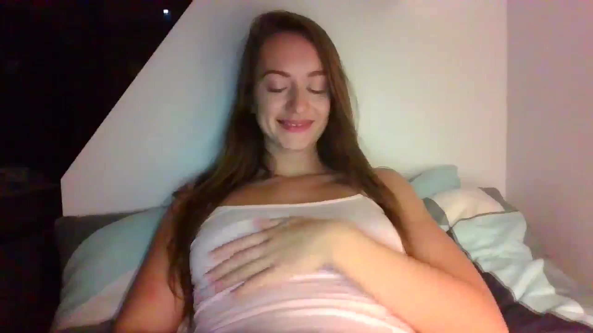 Gallery image thumbnail from Sberrygirl18's myfreecams stream on, 10/31/2024, 18:44 image 5 of 20