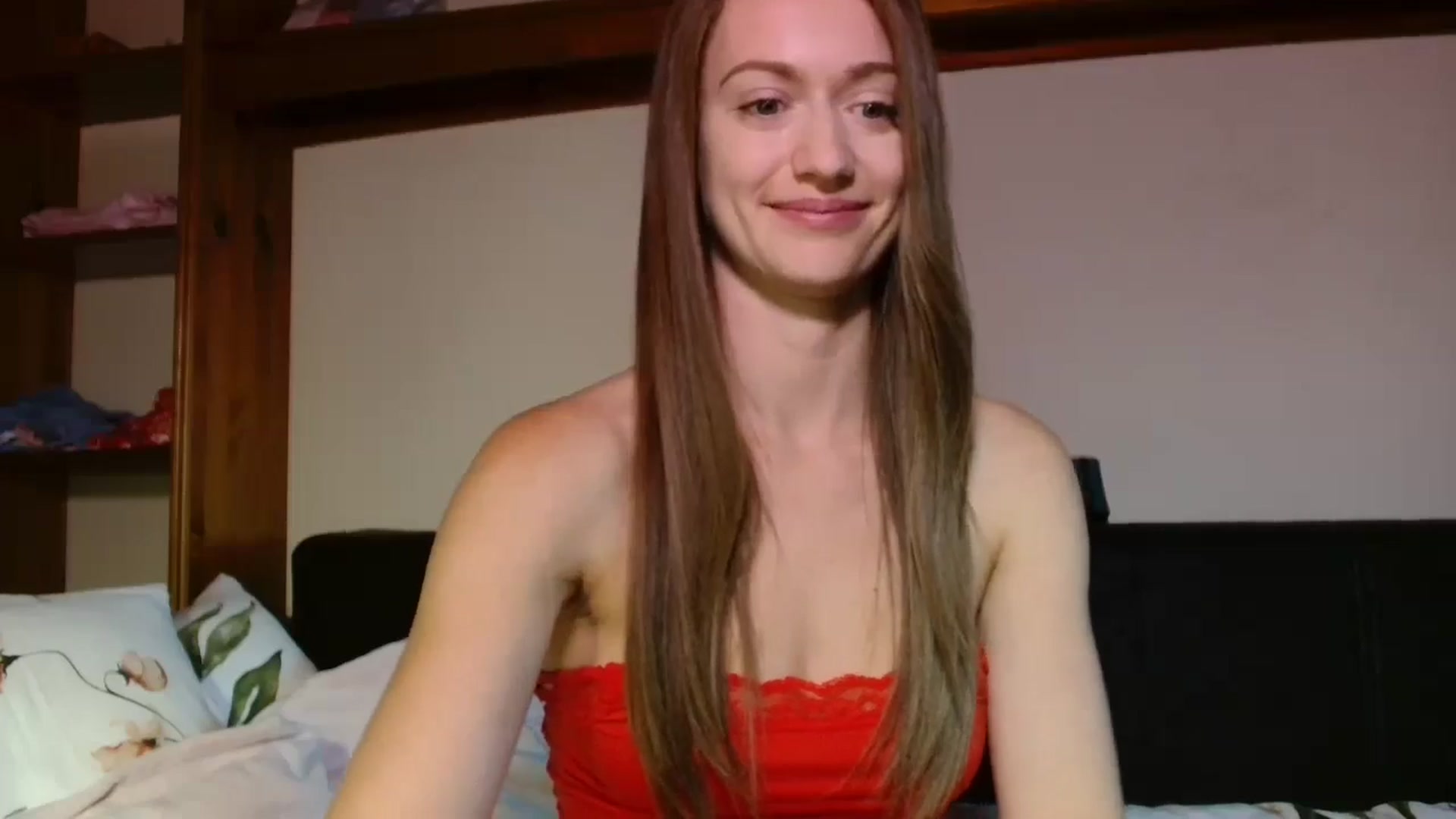 Gallery image thumbnail from Sberrygirl18's myfreecams stream on, 11/07/2024, 15:37 image 9 of 20