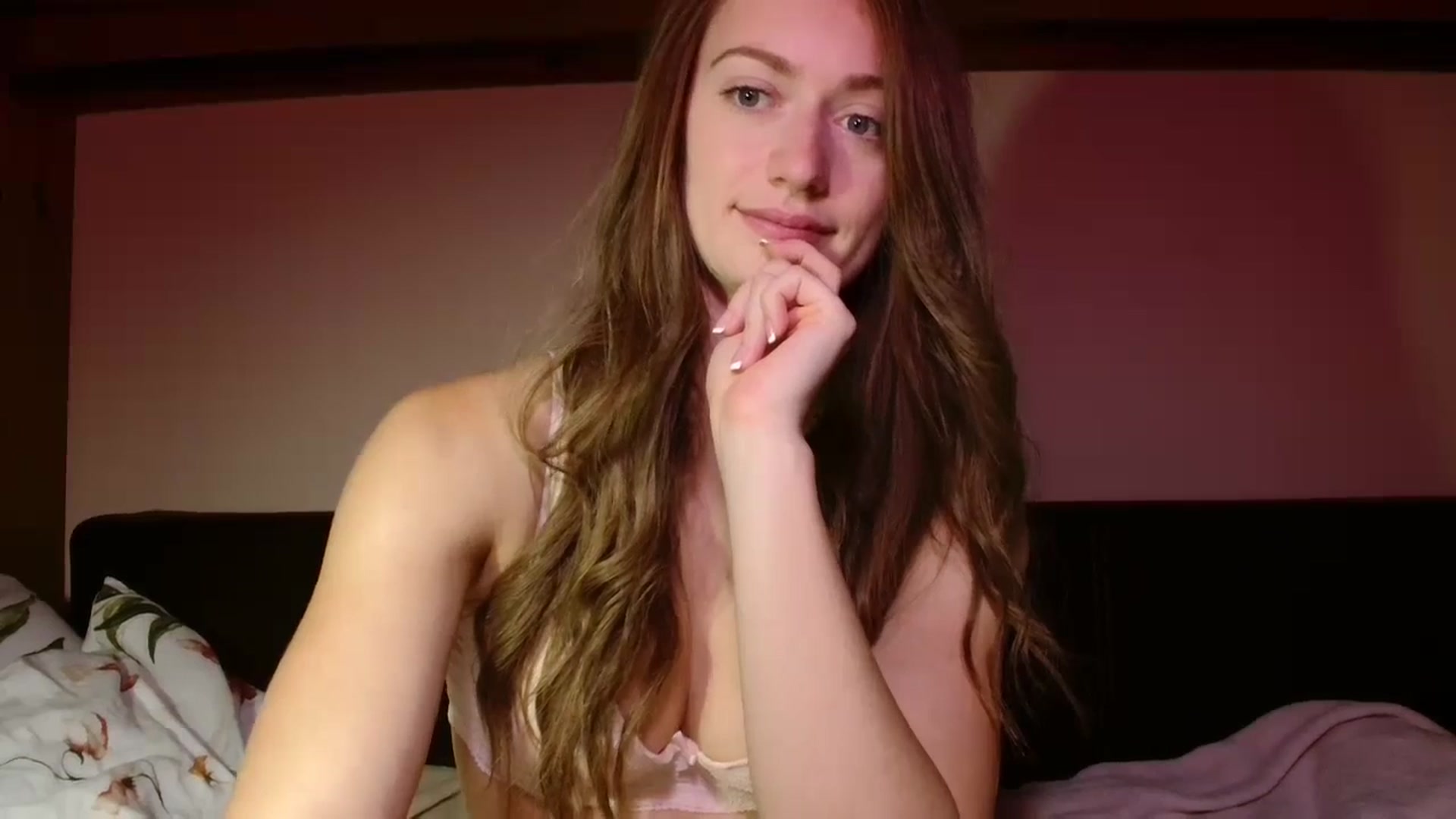 Gallery image thumbnail from Sberrygirl18's myfreecams stream on, 11/08/2024, 15:08 image 5 of 20