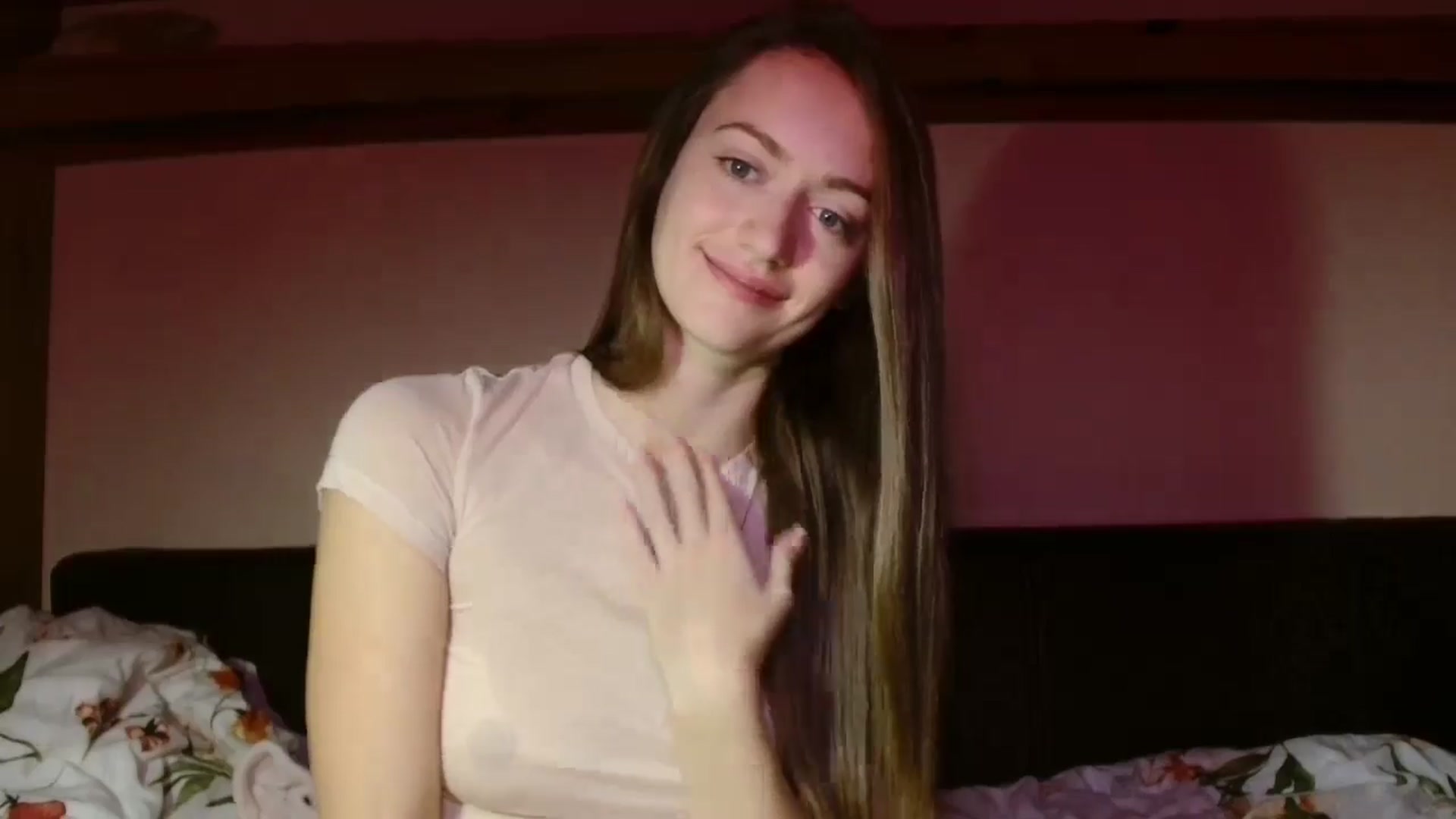 Gallery image thumbnail from Sberrygirl18's myfreecams stream on, 11/14/2024, 07:04 image 15 of 20