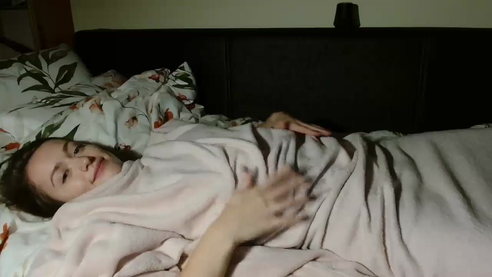 Gallery image thumbnail from Sberrygirl18's myfreecams stream on, 11/18/2024, 20:18 image 16 of 20