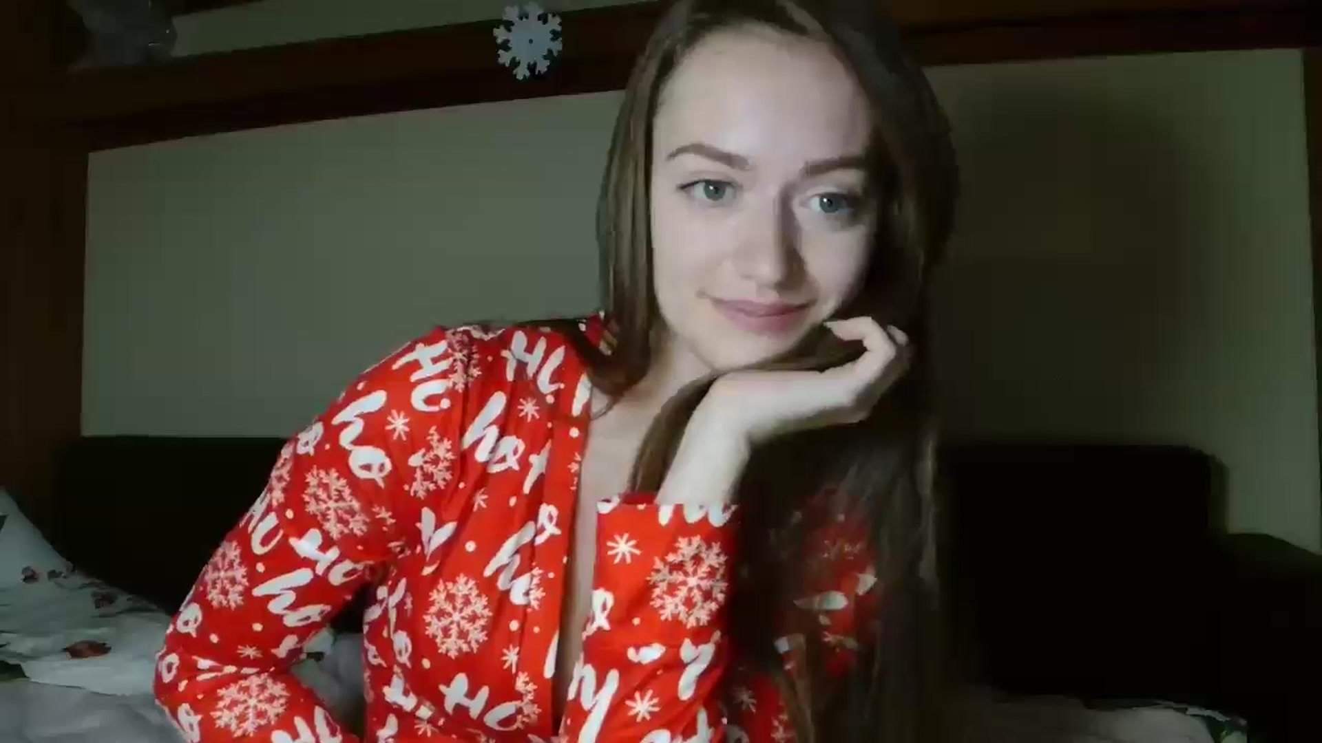 Gallery image thumbnail from Sberrygirl18's myfreecams stream on, 12/16/2024, 16:03 image 17 of 20
