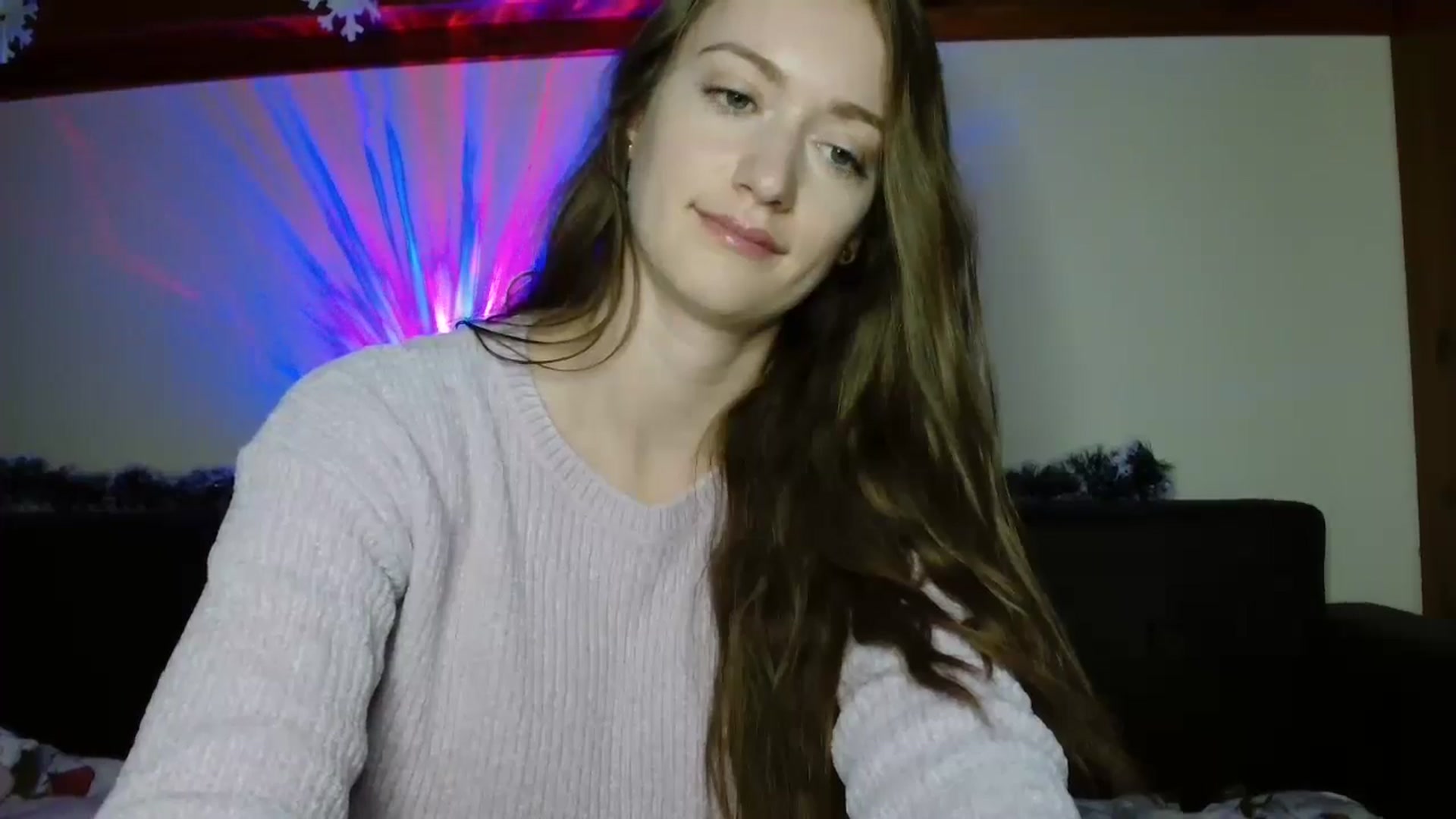 Gallery image thumbnail from Sberrygirl18's myfreecams stream on, 01/19/2025, 15:23 image 14 of 20