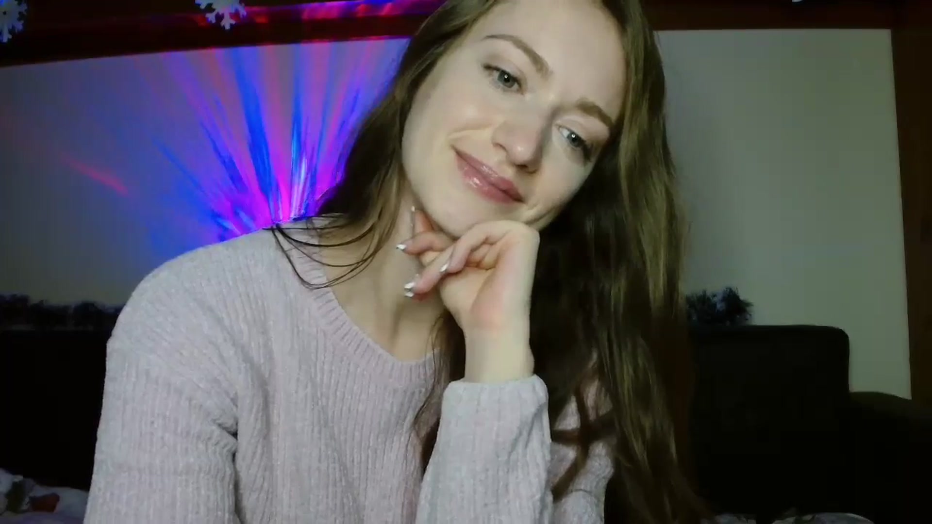 Gallery image thumbnail from Sberrygirl18's myfreecams stream on, 01/19/2025, 15:23 image 18 of 20