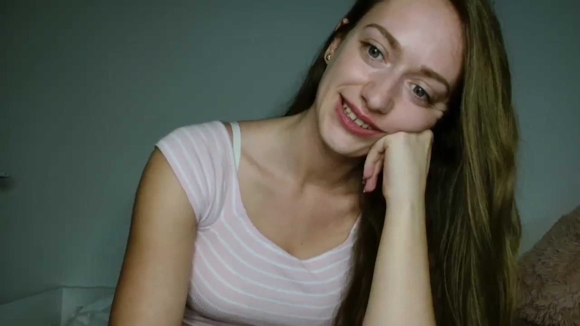 Gallery image thumbnail from Sberrygirl18's myfreecams stream on, 04/26/2025, 17:54 image 11 of 20