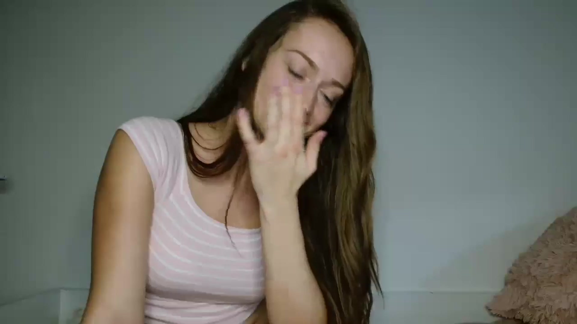 Gallery image thumbnail from Sberrygirl18's myfreecams stream on, 04/26/2025, 17:54 image 7 of 20