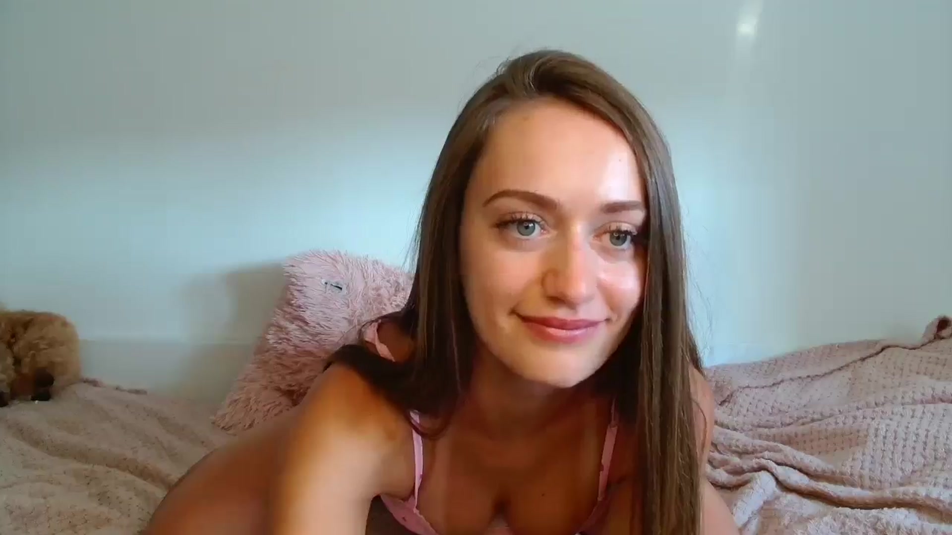 Gallery image thumbnail from Sberrygirl18's myfreecams stream on, 07/21/2025, 16:46 image 4 of 20
