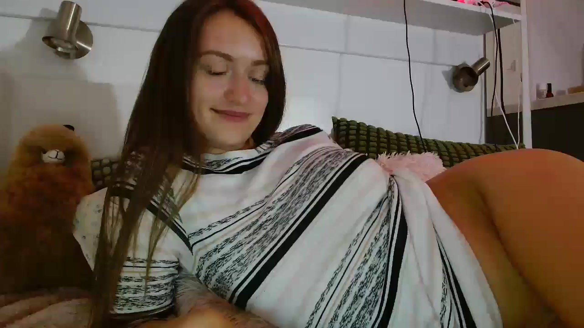 Gallery image thumbnail from Sberrygirl18's myfreecams stream on, 10/02/2025, 18:28 image 10 of 20