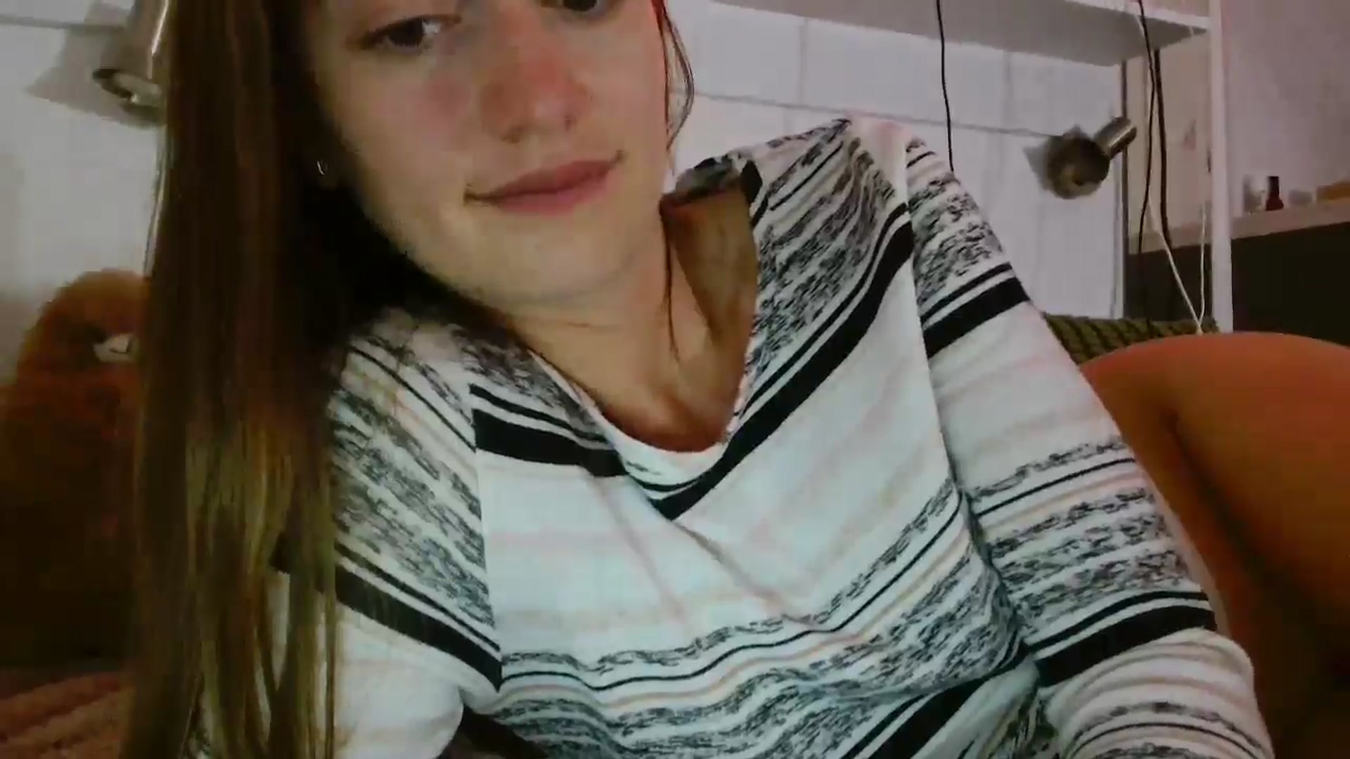 Gallery image thumbnail from Sberrygirl18's myfreecams stream on, 10/02/2025, 18:28 image 16 of 20