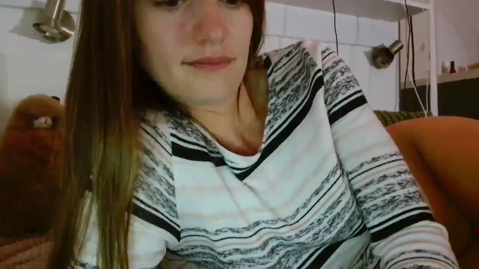 Gallery image thumbnail from Sberrygirl18's myfreecams stream on, 10/02/2025, 18:28 image 15 of 20