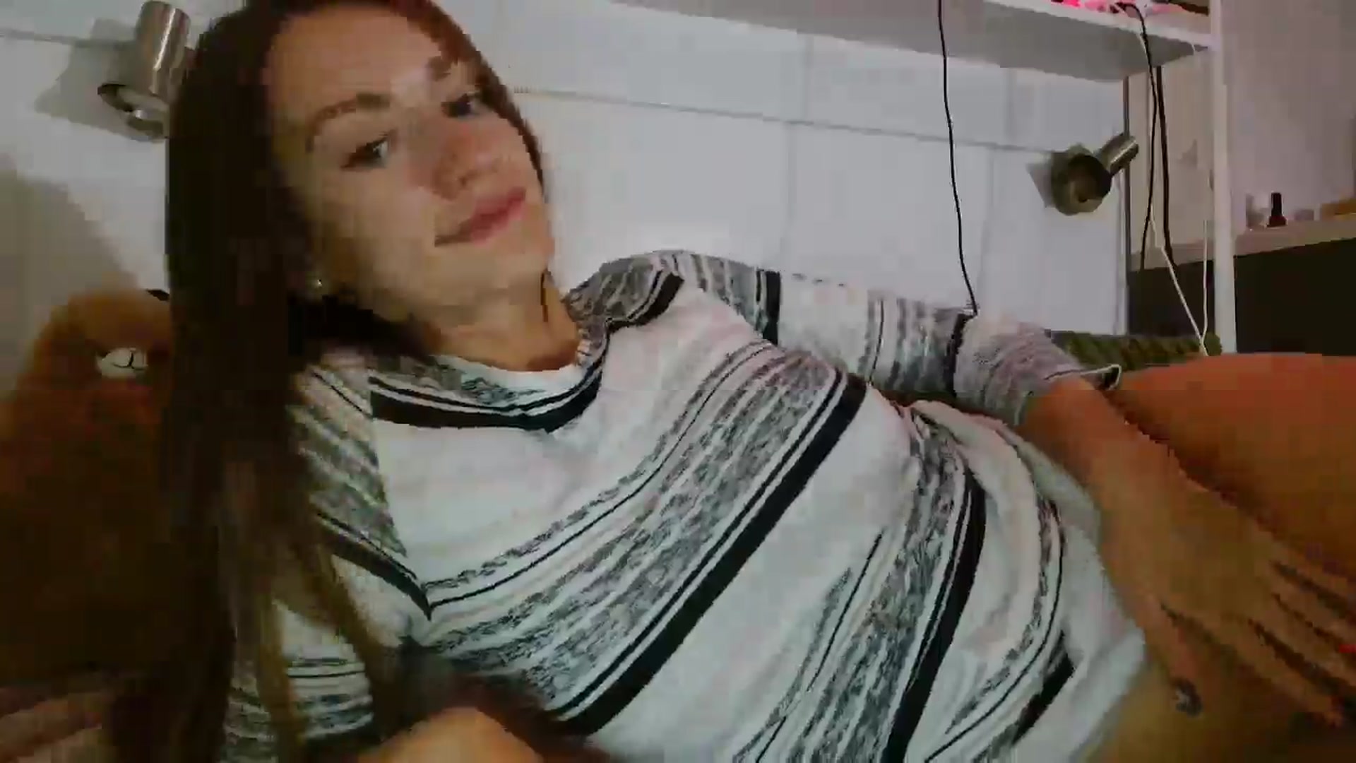 Gallery image thumbnail from Sberrygirl18's myfreecams stream on, 10/02/2025, 18:28 image 14 of 20