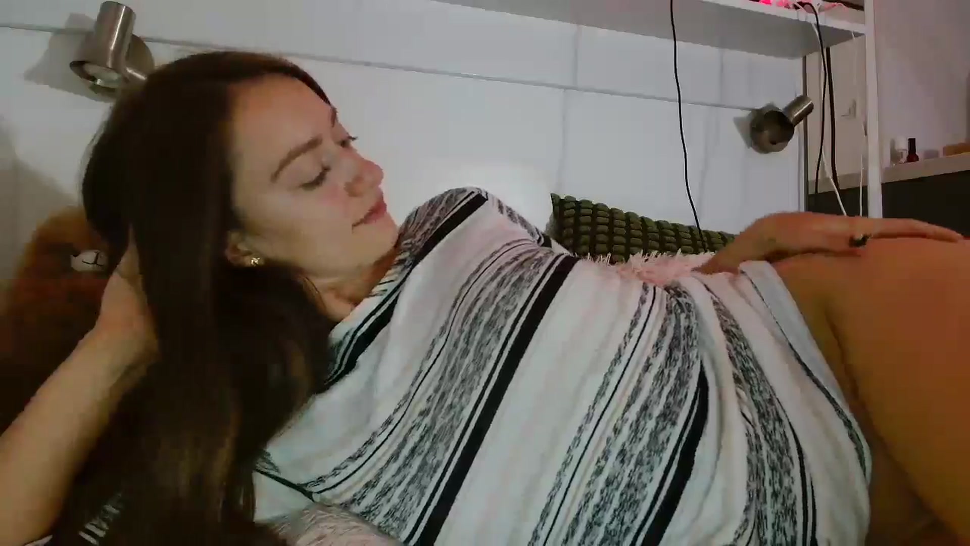 Gallery image thumbnail from Sberrygirl18's myfreecams stream on, 10/02/2025, 18:28 image 2 of 20