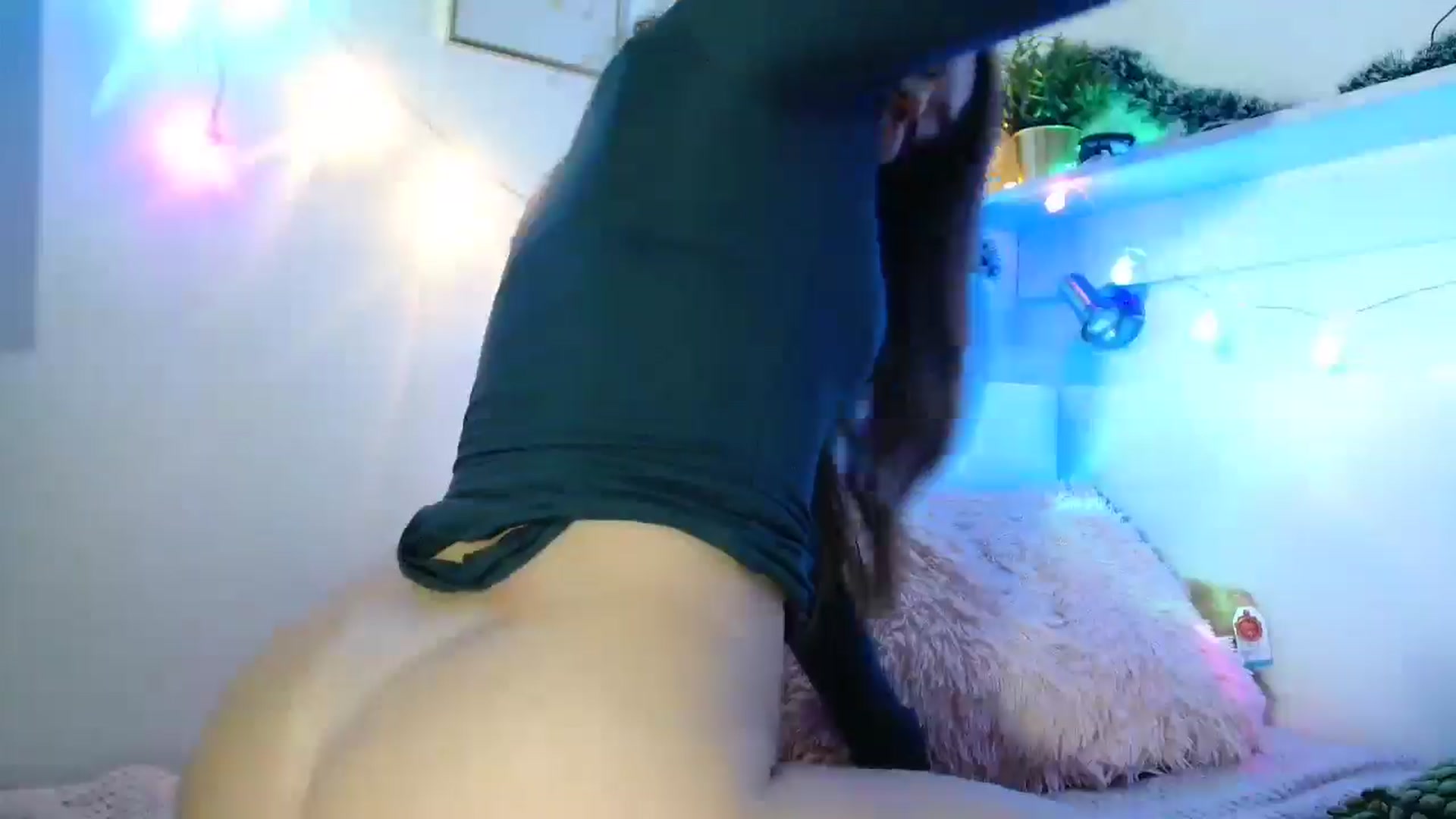 Gallery image thumbnail from Sberrygirl18's myfreecams stream on, 12/19/2025, 16:23 image 11 of 20