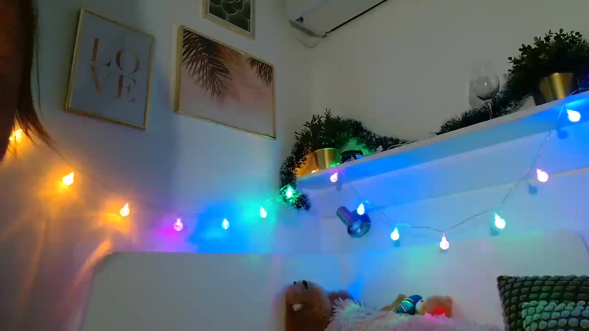Gallery image thumbnail from Sberrygirl18's myfreecams stream on, 12/22/2025, 20:43 image 7 of 20
