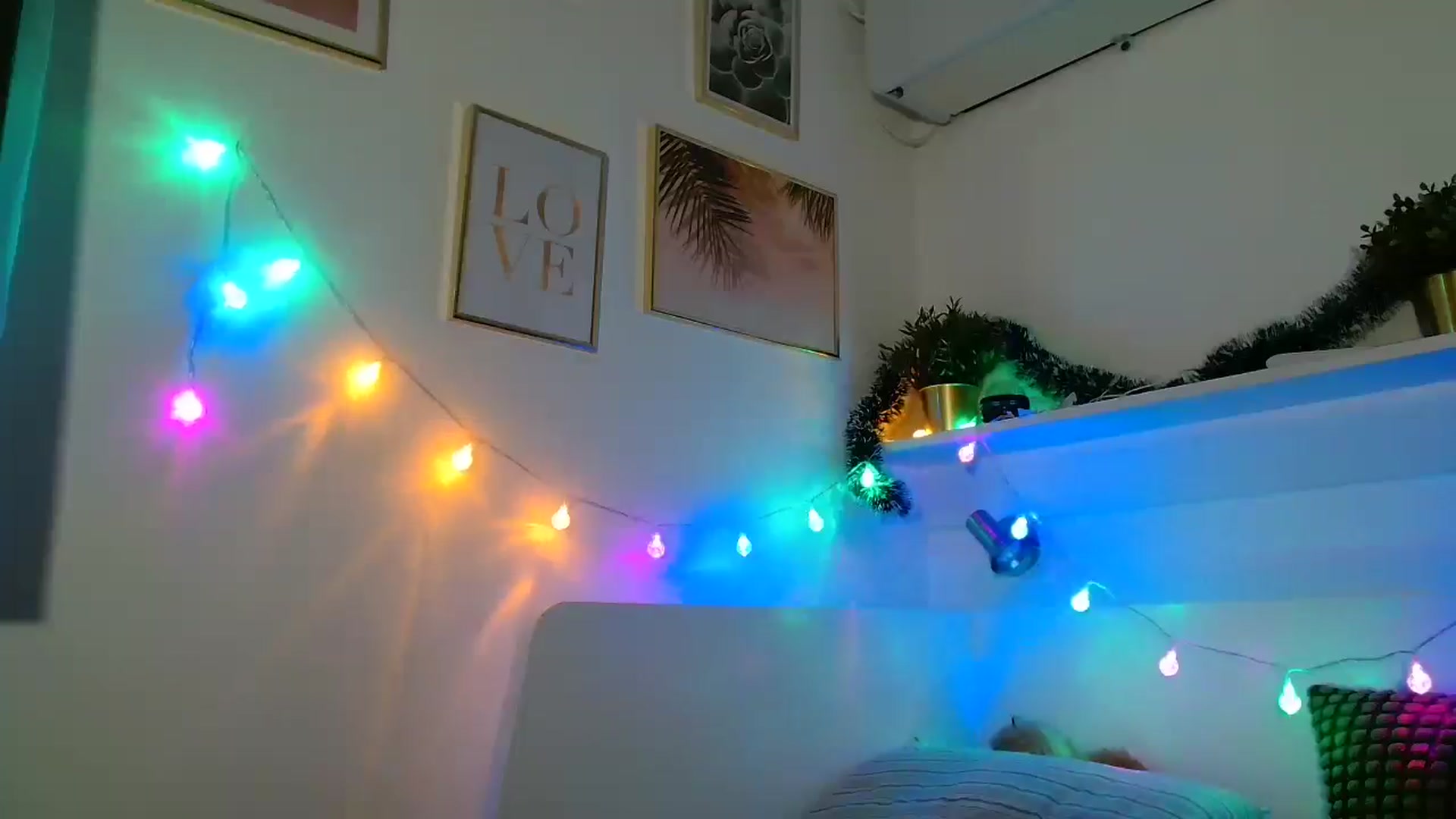 Gallery image thumbnail from Sberrygirl18's myfreecams stream on, 01/01/2026, 16:33 image 9 of 20