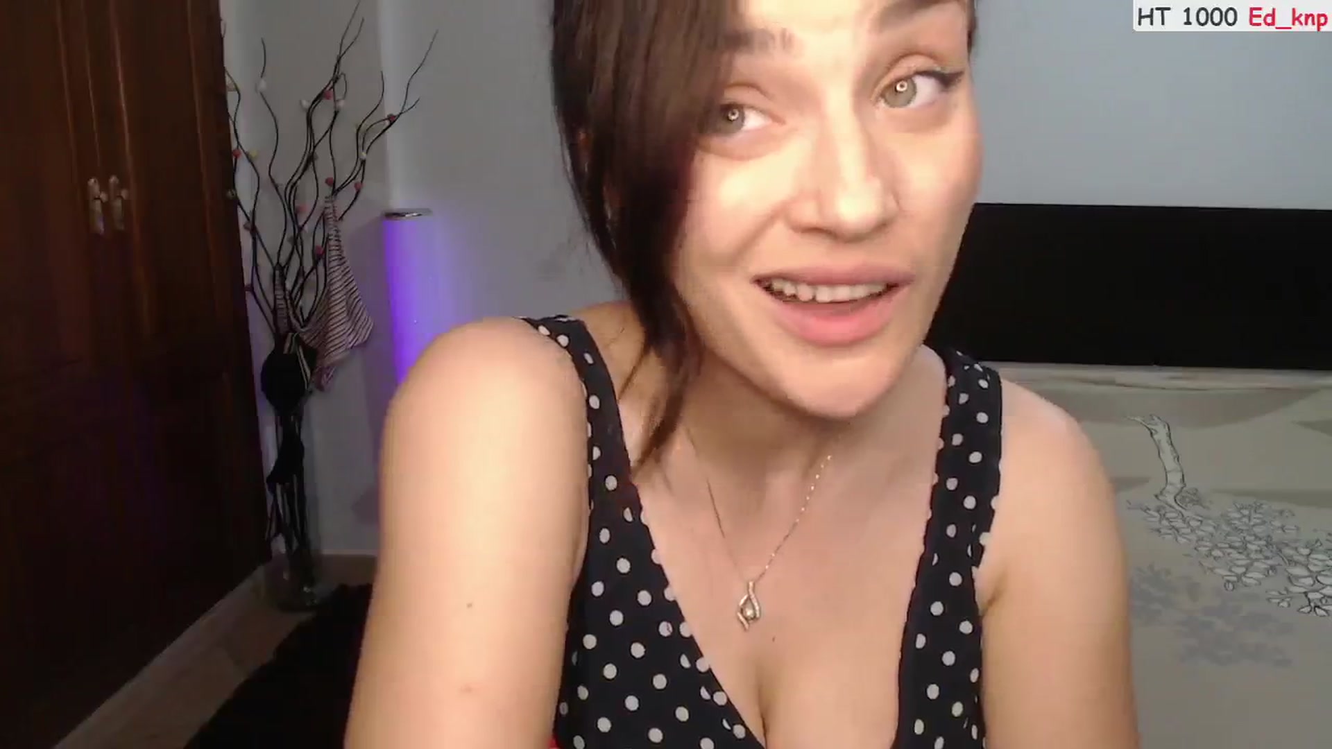 Gallery image thumbnail from ScamRoom's myfreecams stream on, 07/28/2024, 01:20 image 15 of 20
