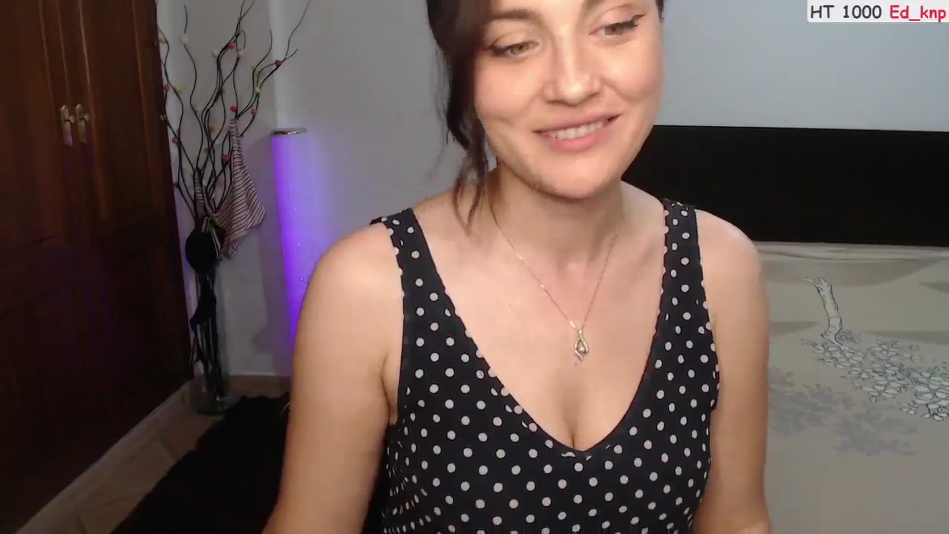 Gallery image thumbnail from ScamRoom's myfreecams stream on, 07/28/2024, 01:20 image 8 of 20