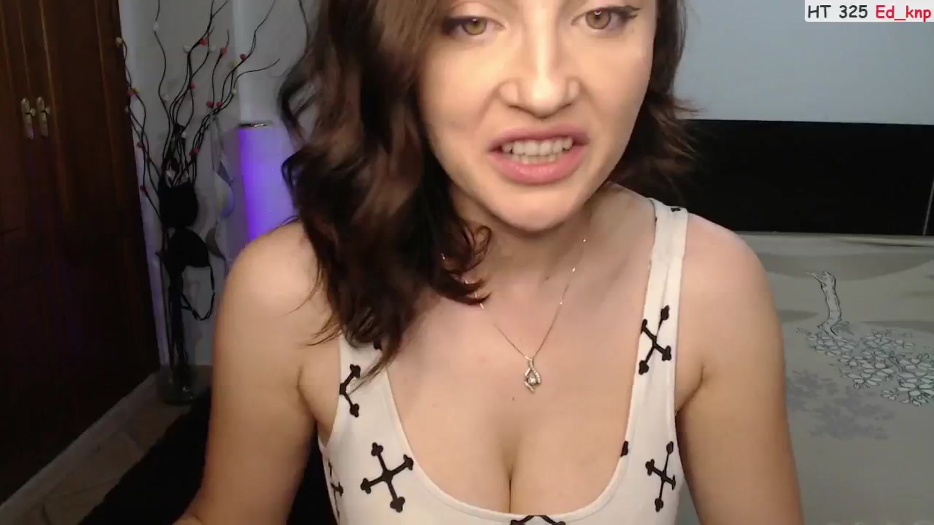 Gallery image thumbnail from ScamRoom's myfreecams stream on, 08/17/2024, 01:12 image 7 of 20