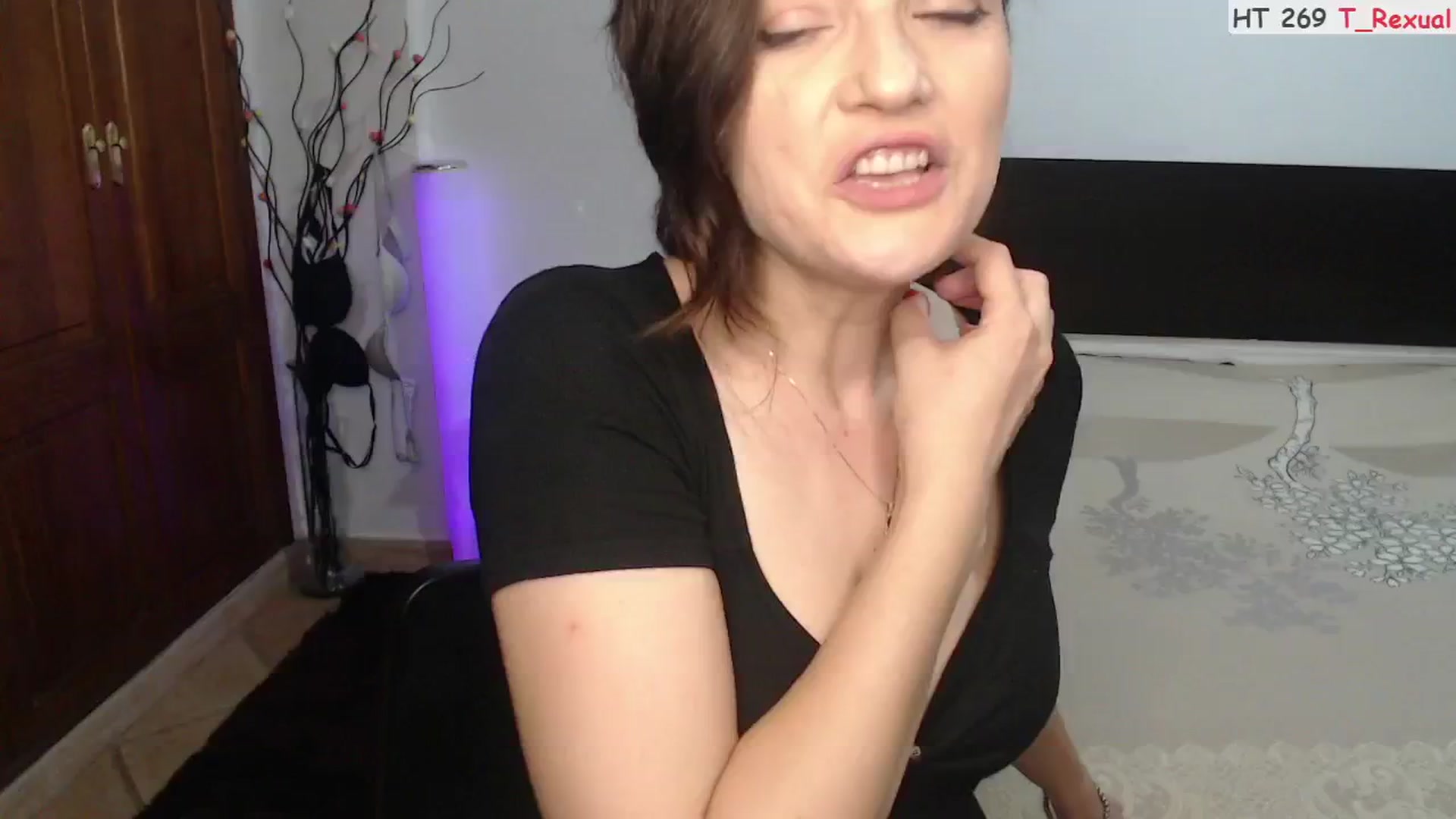 Gallery image thumbnail from ScamRoom's myfreecams stream on, 08/22/2024, 24:39 image 10 of 20