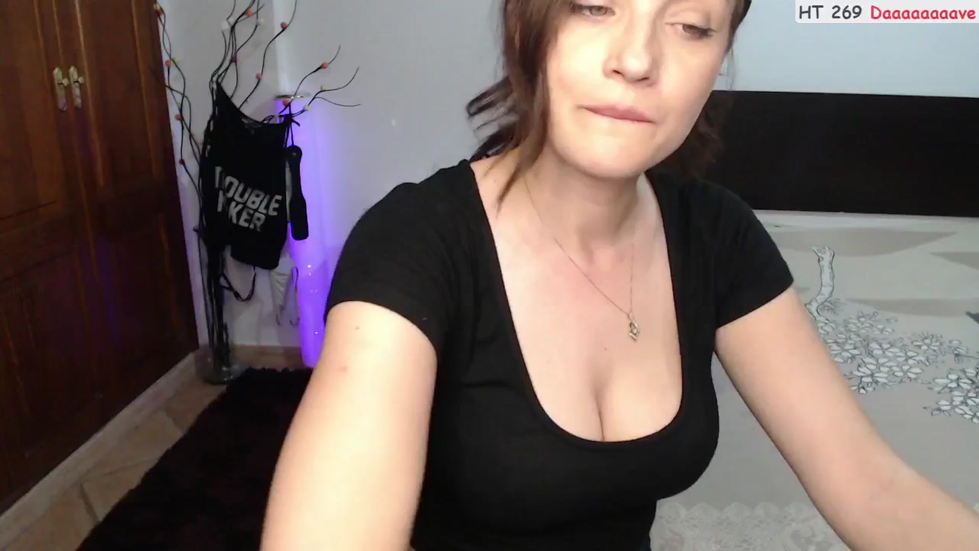 Gallery image thumbnail from ScamRoom's myfreecams stream on, 08/26/2024, 24:02 image 20 of 20