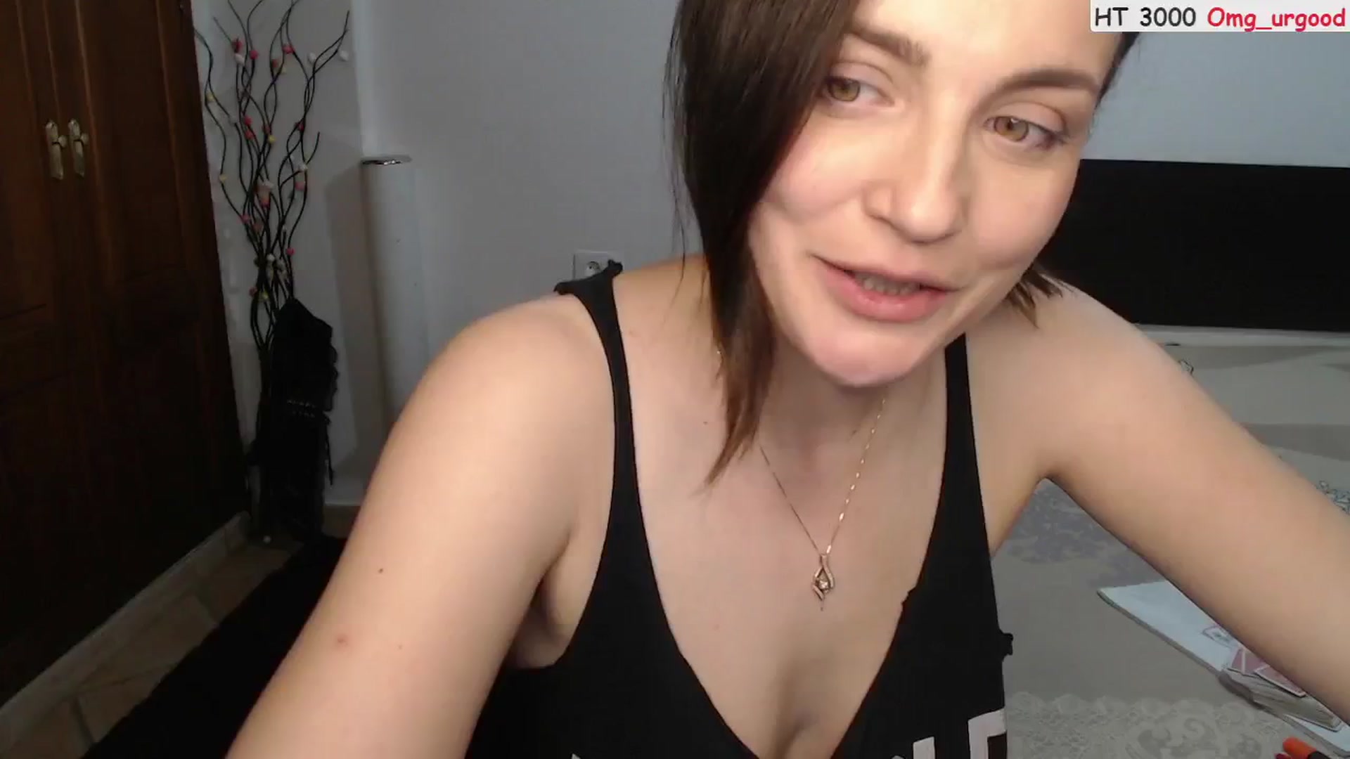 Gallery image thumbnail from ScamRoom's myfreecams stream on, 10/20/2024, 01:14 image 2 of 20