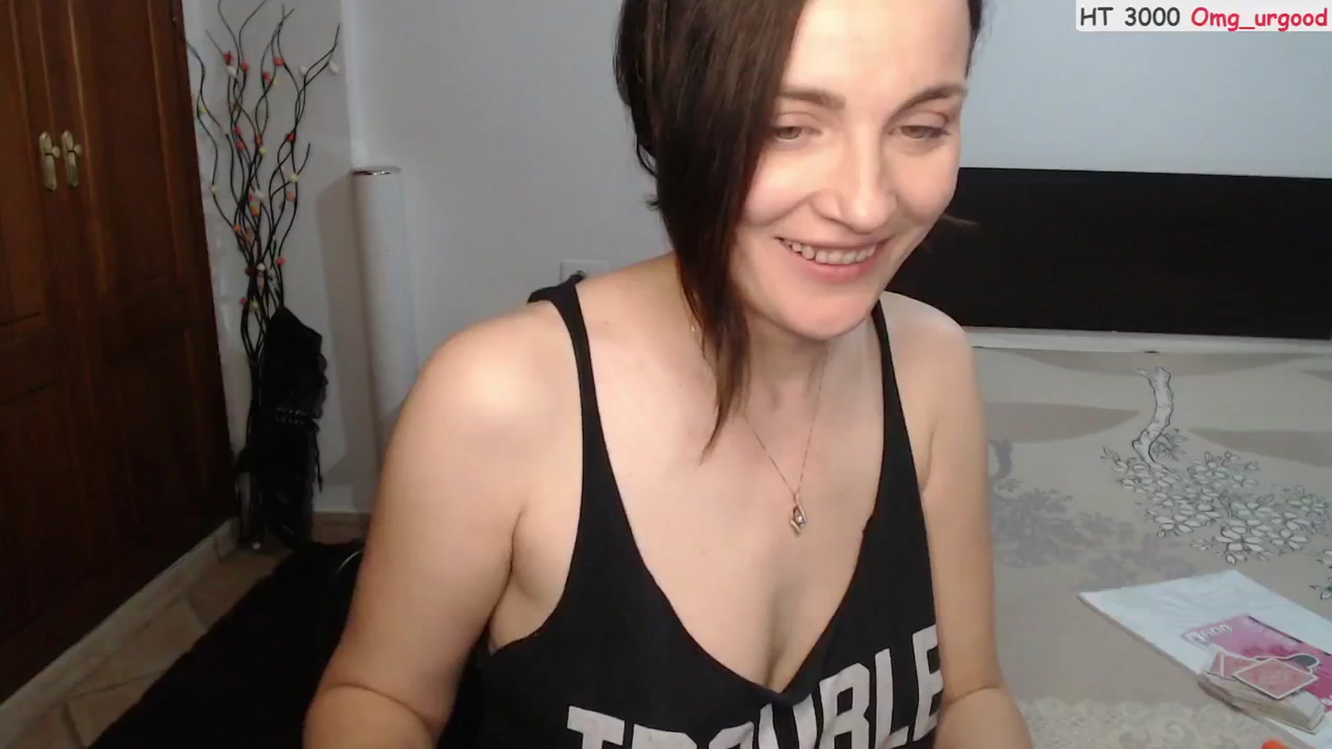 Gallery image thumbnail from ScamRoom's myfreecams stream on, 10/20/2024, 01:14 image 7 of 20