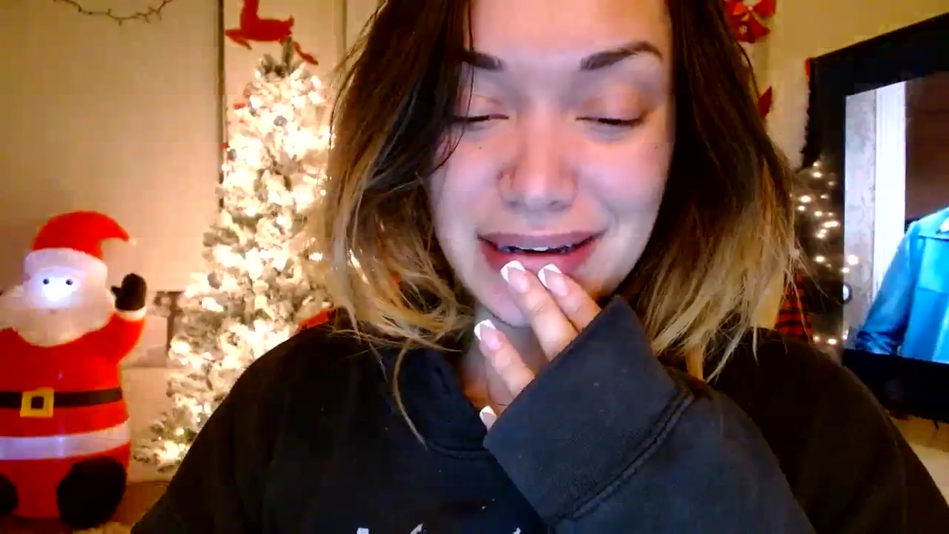 Gallery image thumbnail from Scar__lett's myfreecams stream on, 12/10/2023, 09:53 image 3 of 20