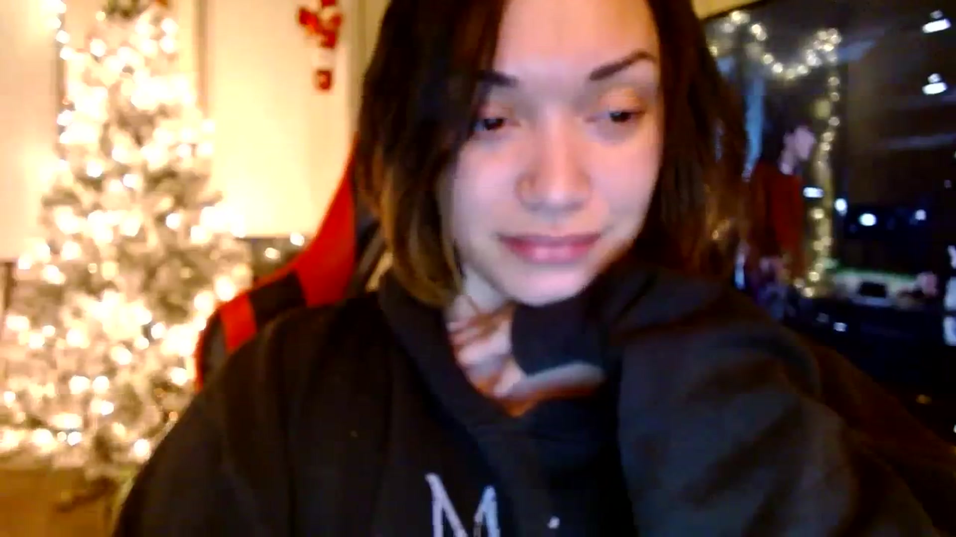 Gallery image thumbnail from Scar__lett's myfreecams stream on, 12/10/2023, 09:53 image 15 of 20