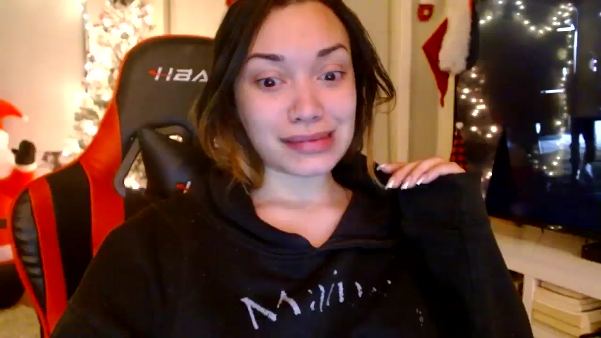 Gallery image thumbnail from Scar__lett's myfreecams stream on, 12/10/2023, 09:53 image 20 of 20
