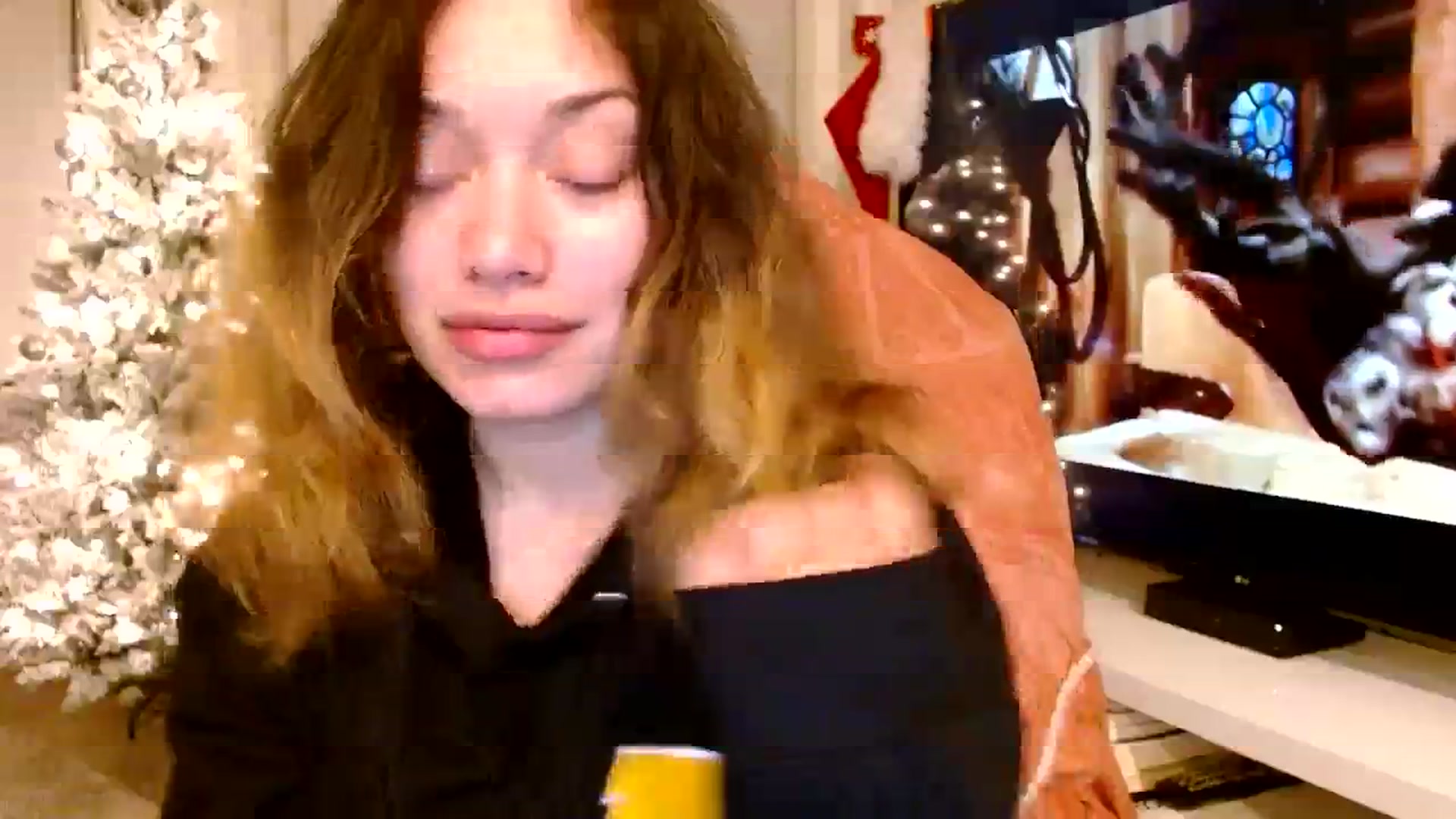 Gallery image thumbnail from Scar__lett's myfreecams stream on, 12/21/2023, 09:54 image 15 of 20